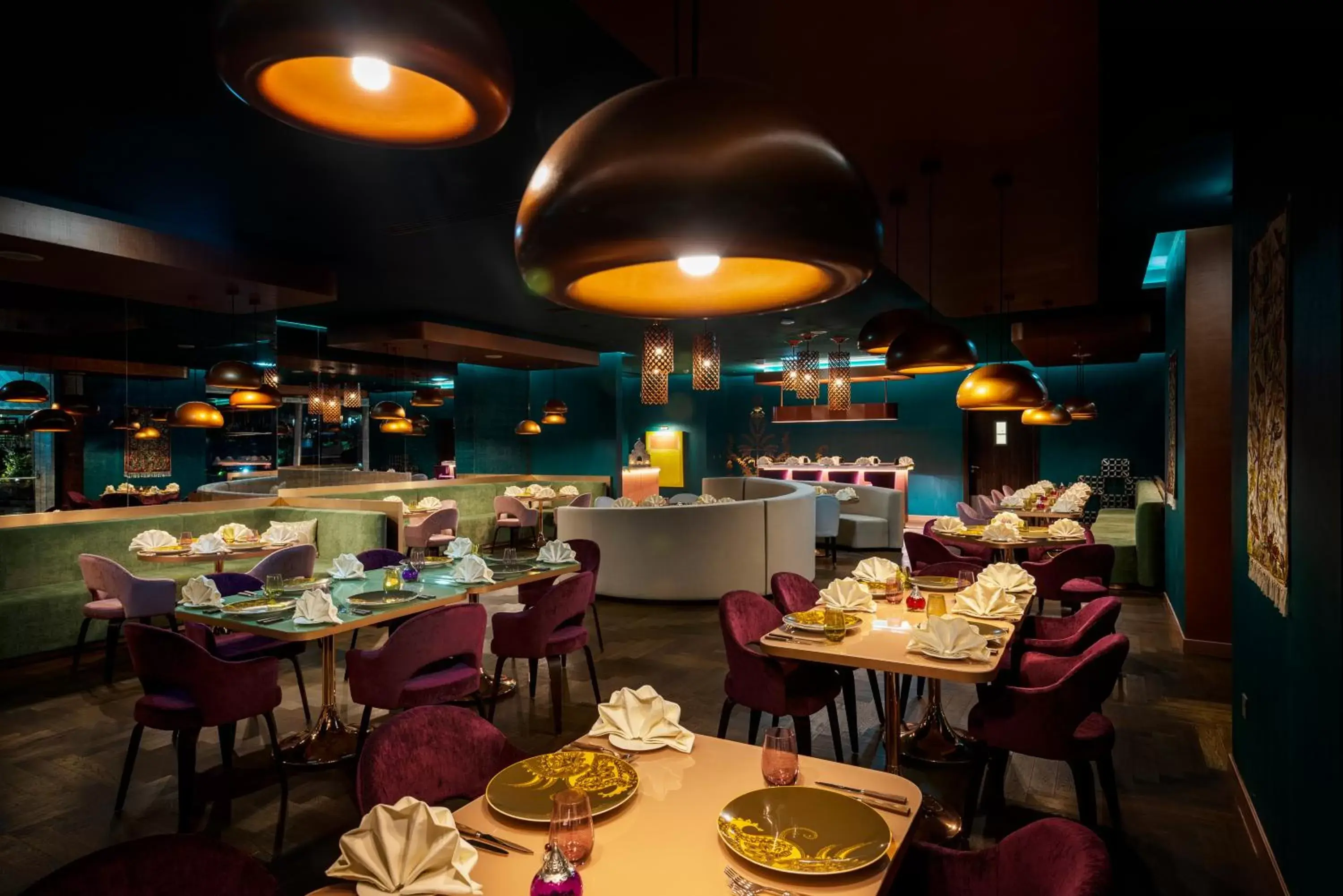 Restaurant/places to eat in Centara West Bay Hotel & Residences Doha Restaurant/places to eat in Centara West Bay Hotel & Residences Doha