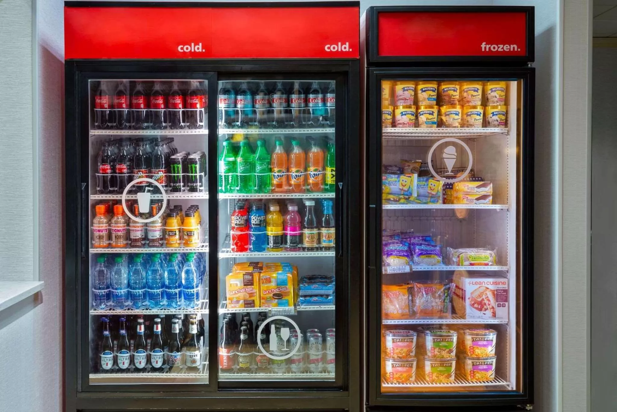 Restaurant/places to eat in Hampton Inn & Suites Country Club Plaza