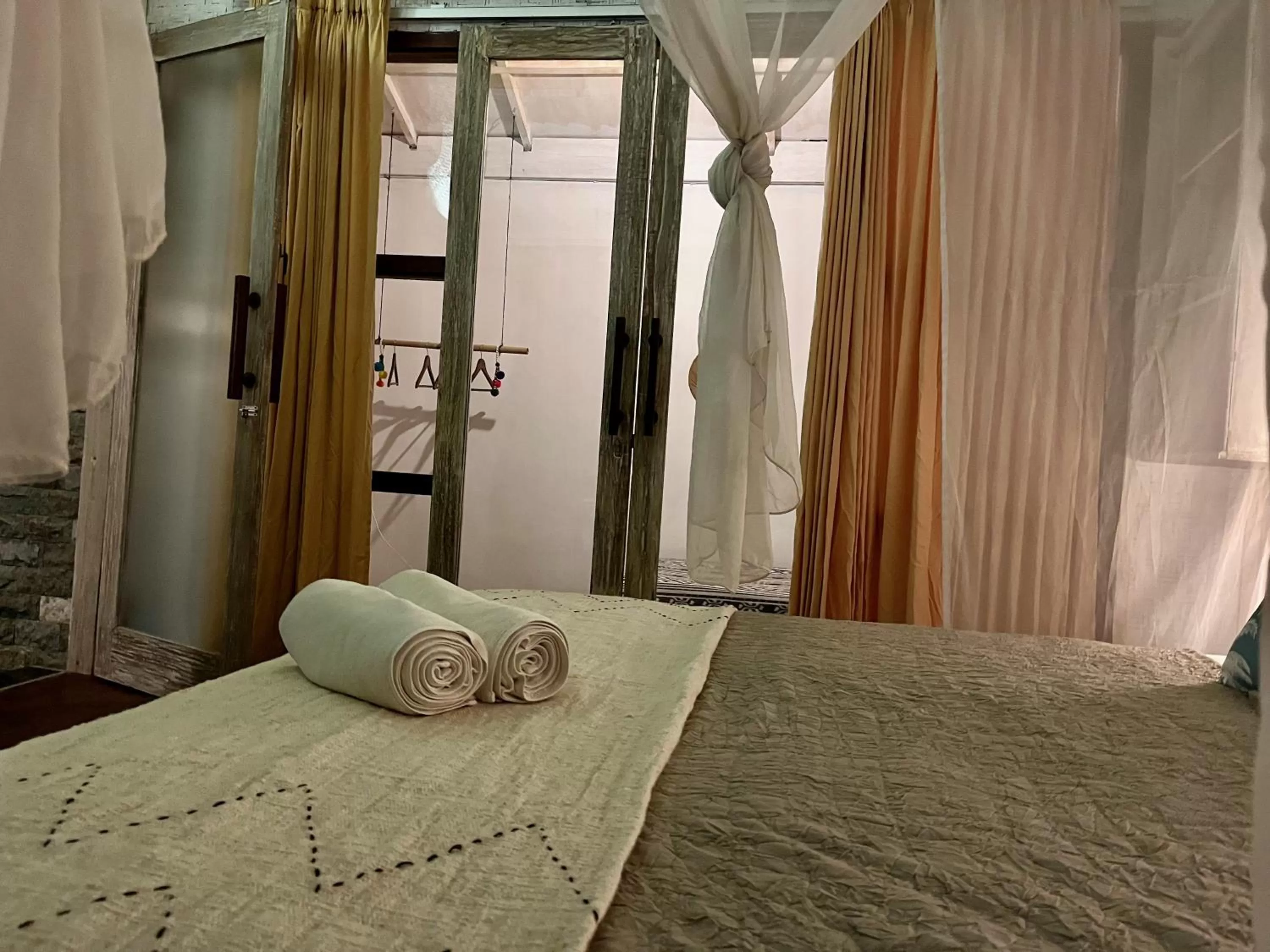 Bed in Omala Village Gili Air