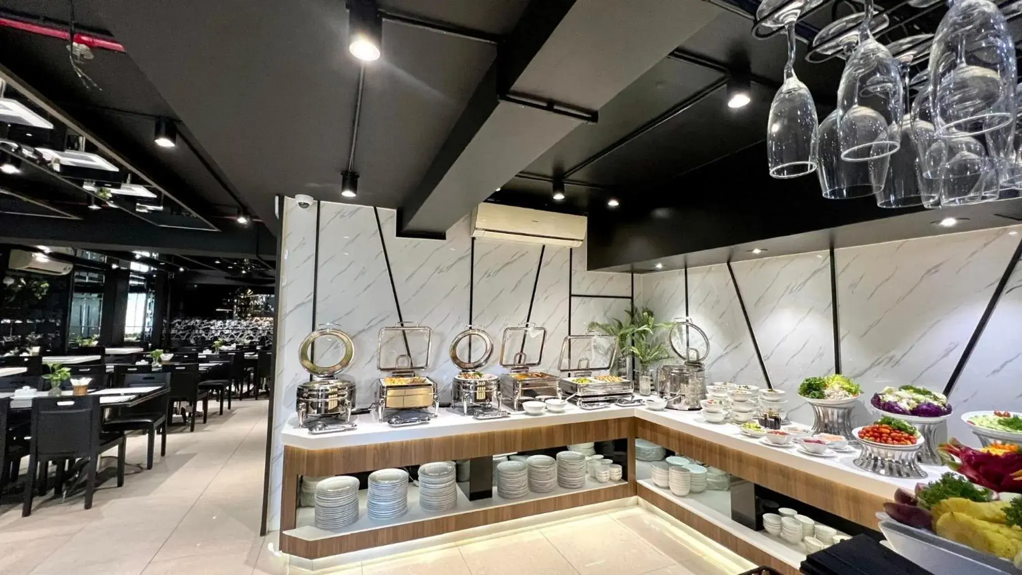 Restaurant/places to eat in Queen Ann Hotel Restaurant/places to eat in Queen Ann Hotel