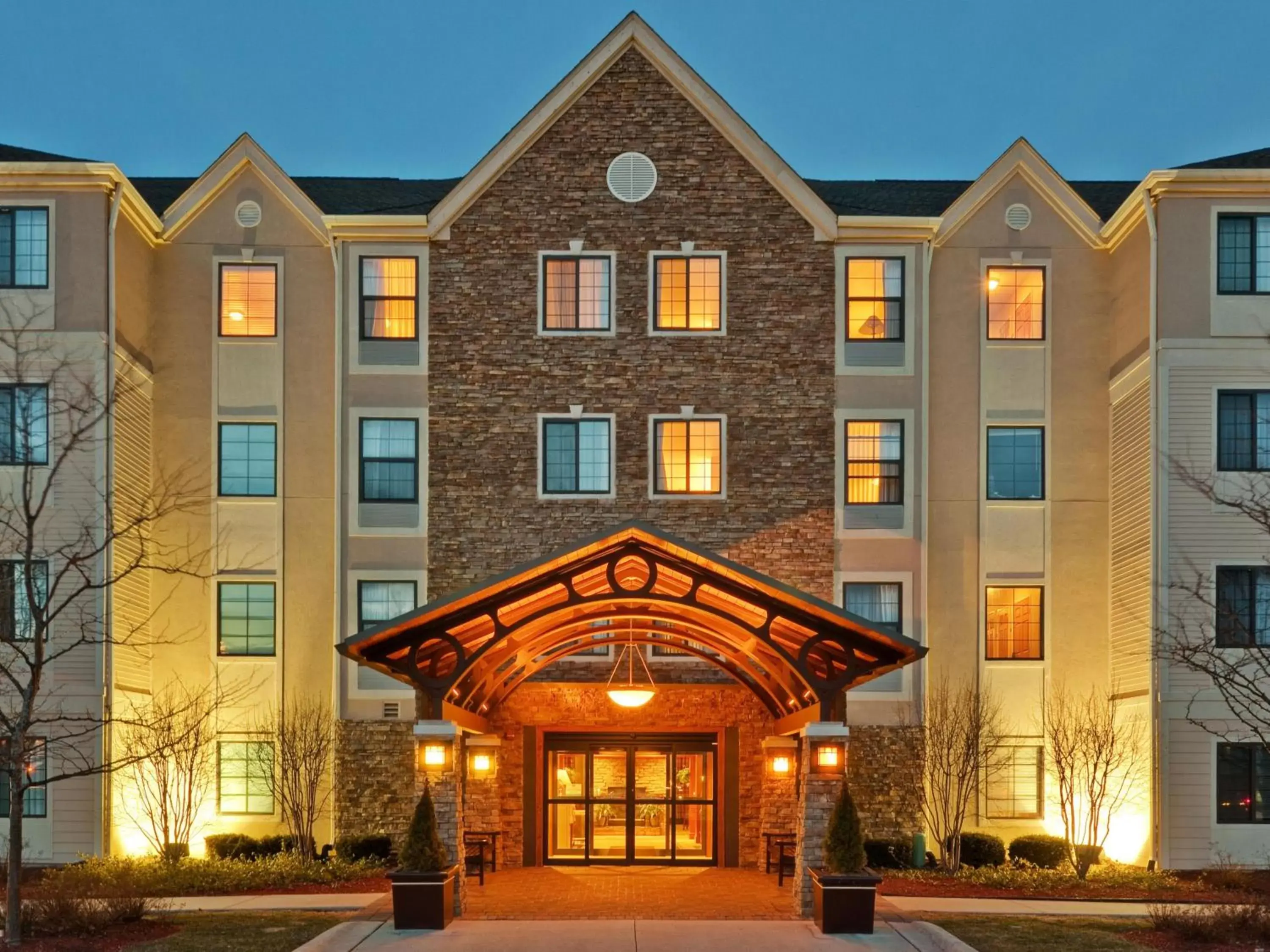 Property Building in Staybridge Suites Glenview, an IHG Hotel