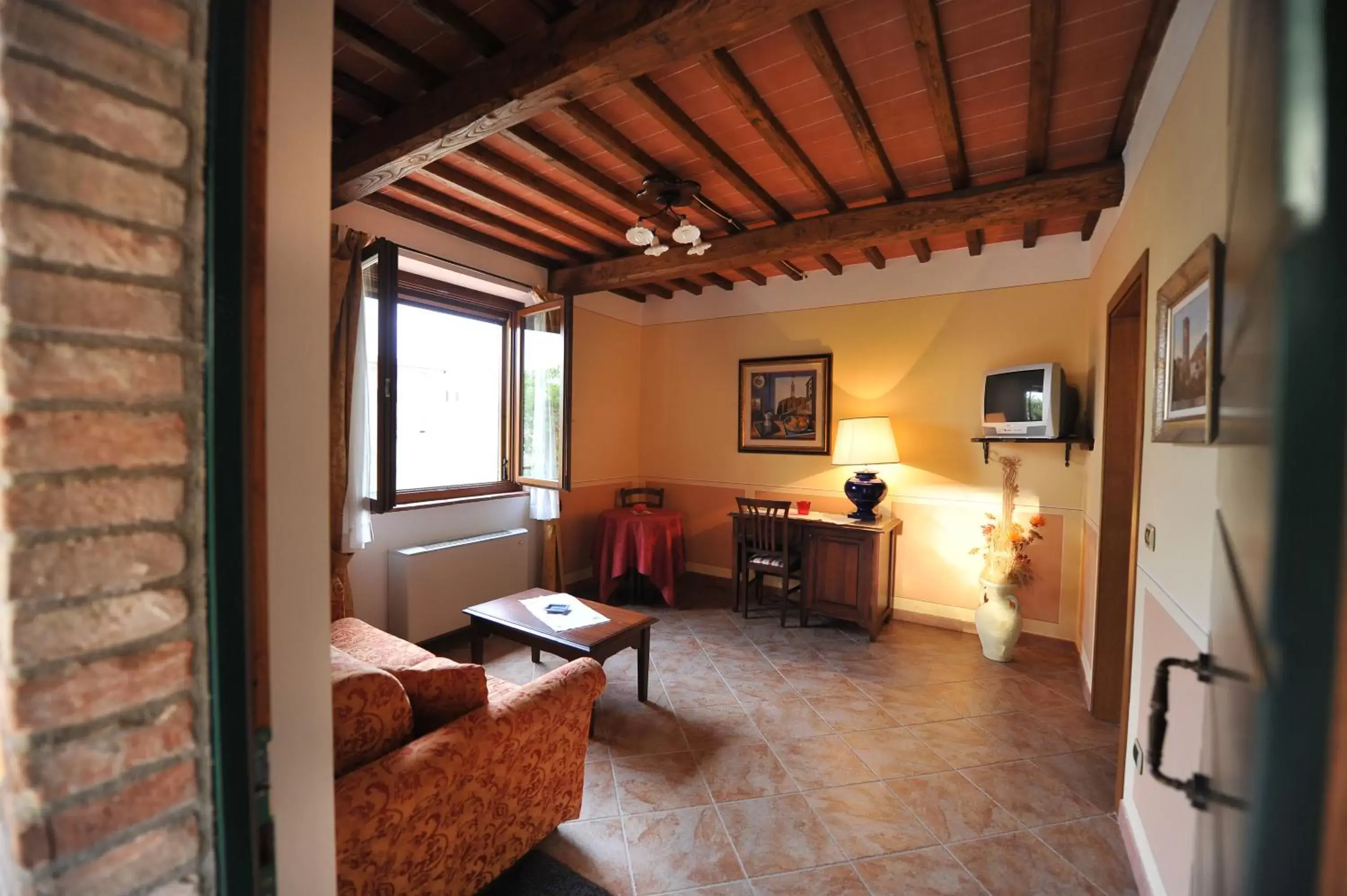 Living room, Seating Area in Albergo La Foresteria