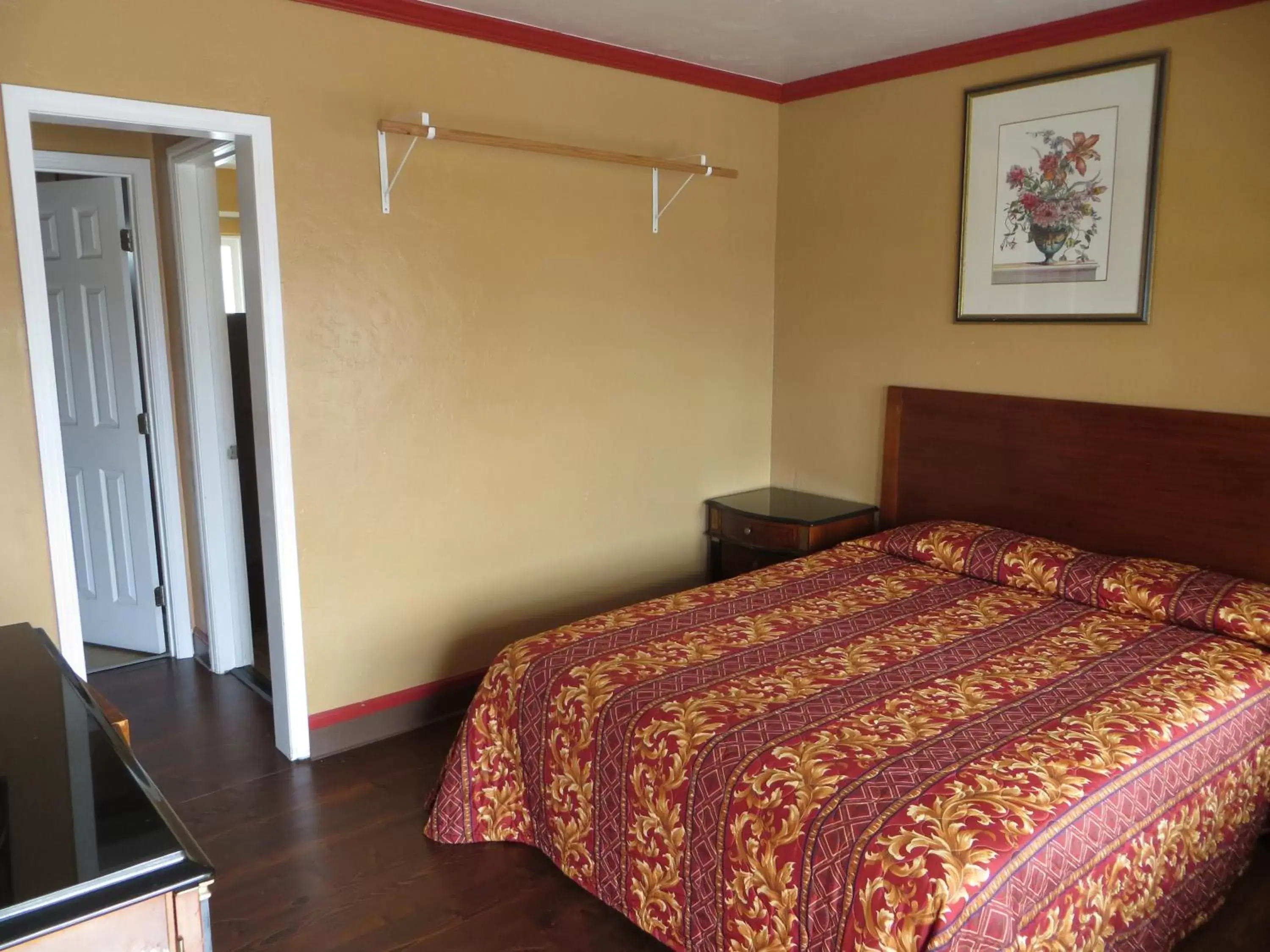 Bedroom, Bed in Drift Inn, LLC