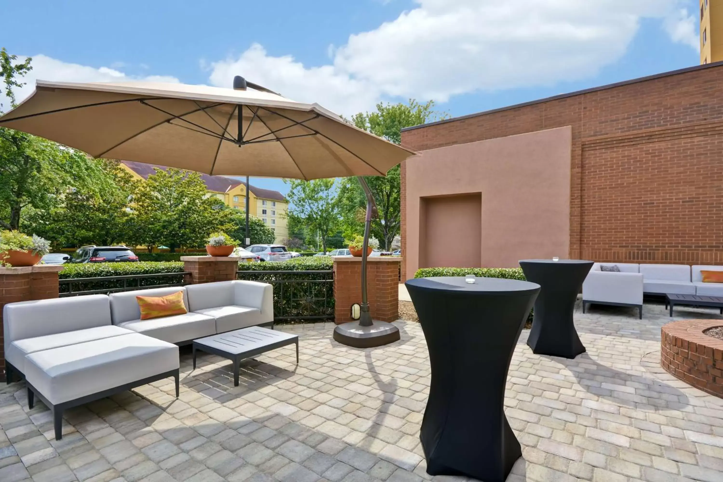 Inner courtyard view in Embassy Suites Charlotte