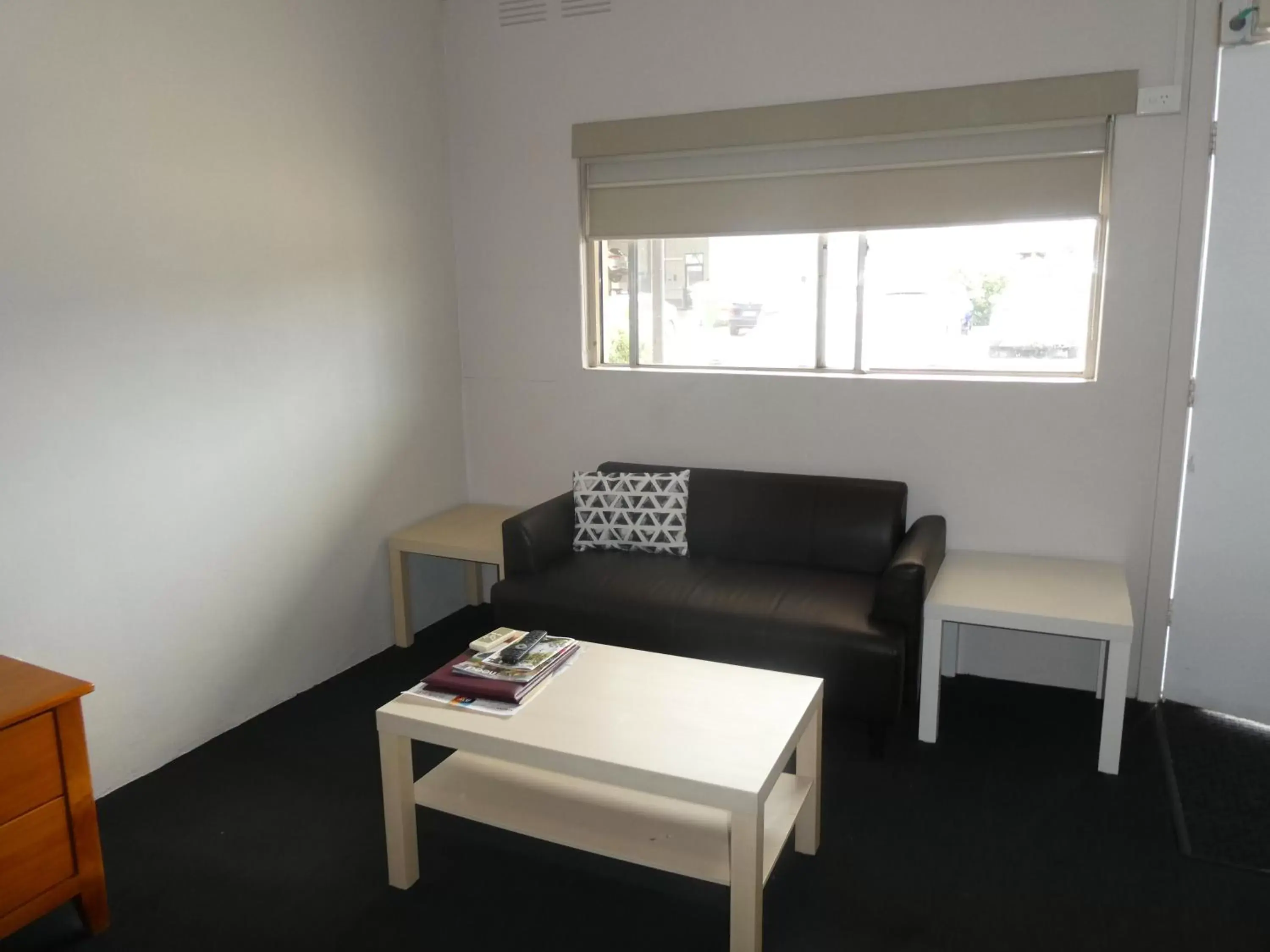 Seating Area in Motel Wellington Wodonga