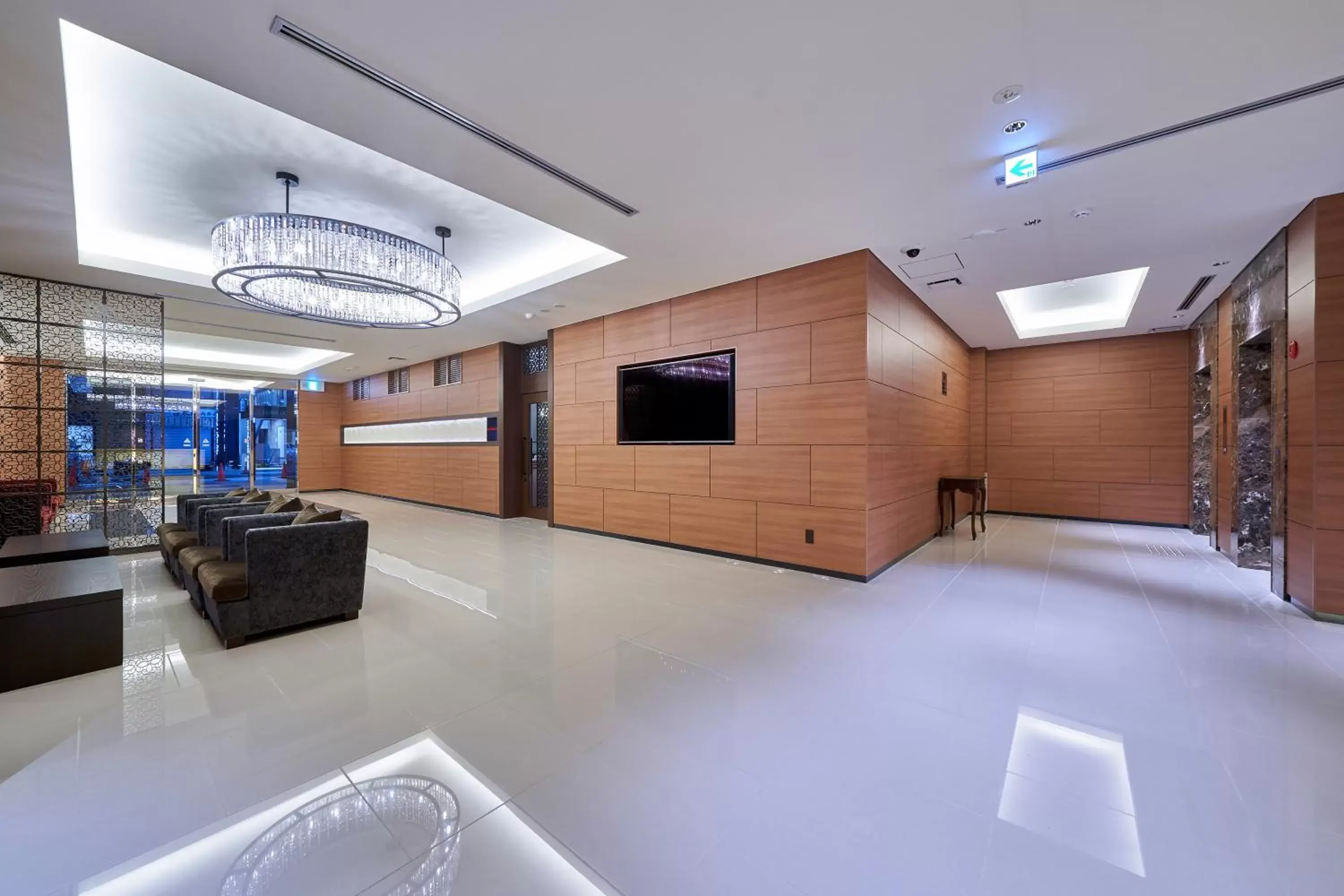 Lobby or reception in Welina Hotel Premier Shinsaibashi