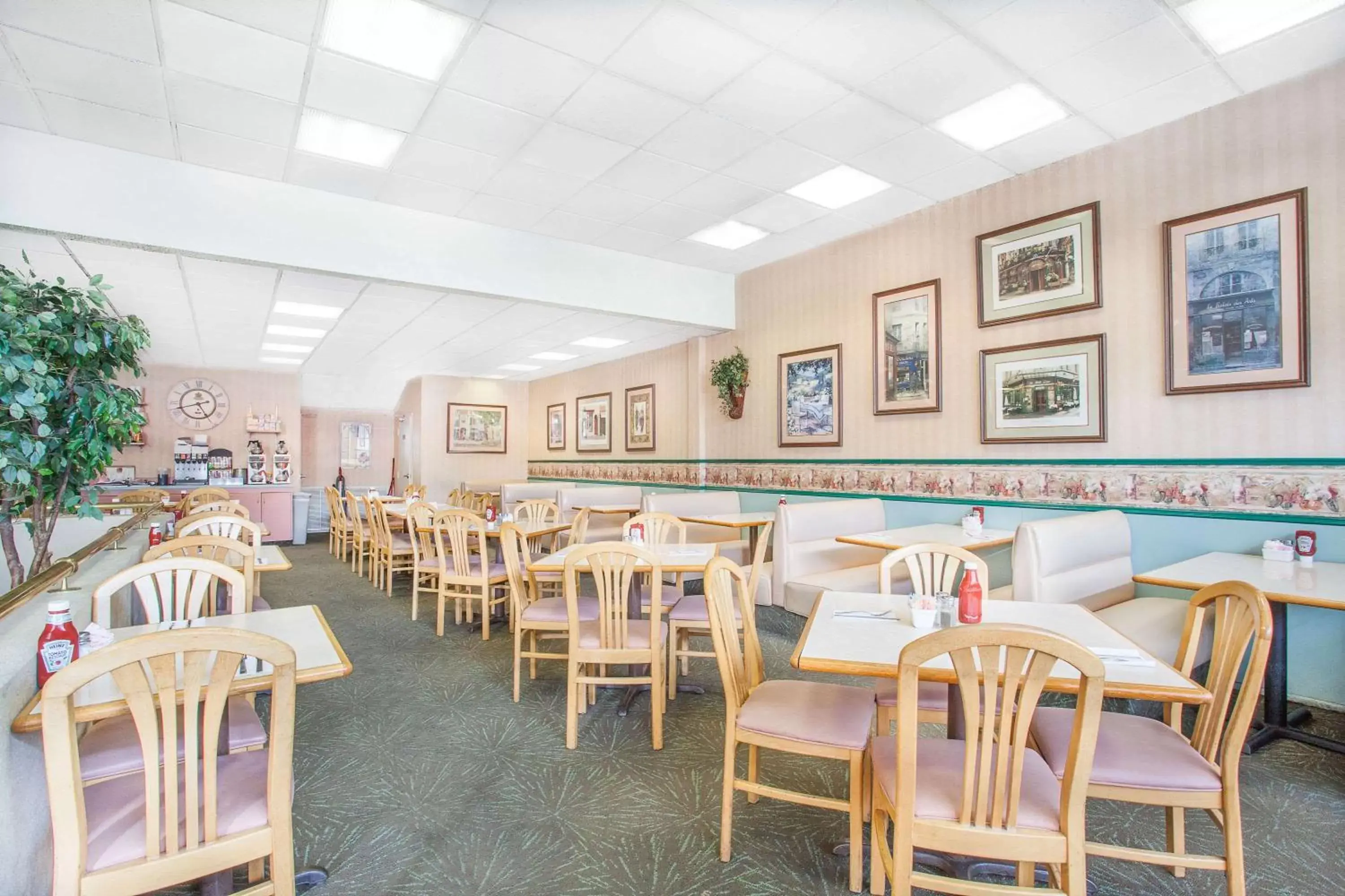 Restaurant/places to eat in Howard Johnson by Wyndham Atlantic City Restaurant/places to eat in Howard Johnson by Wyndham Atlantic City