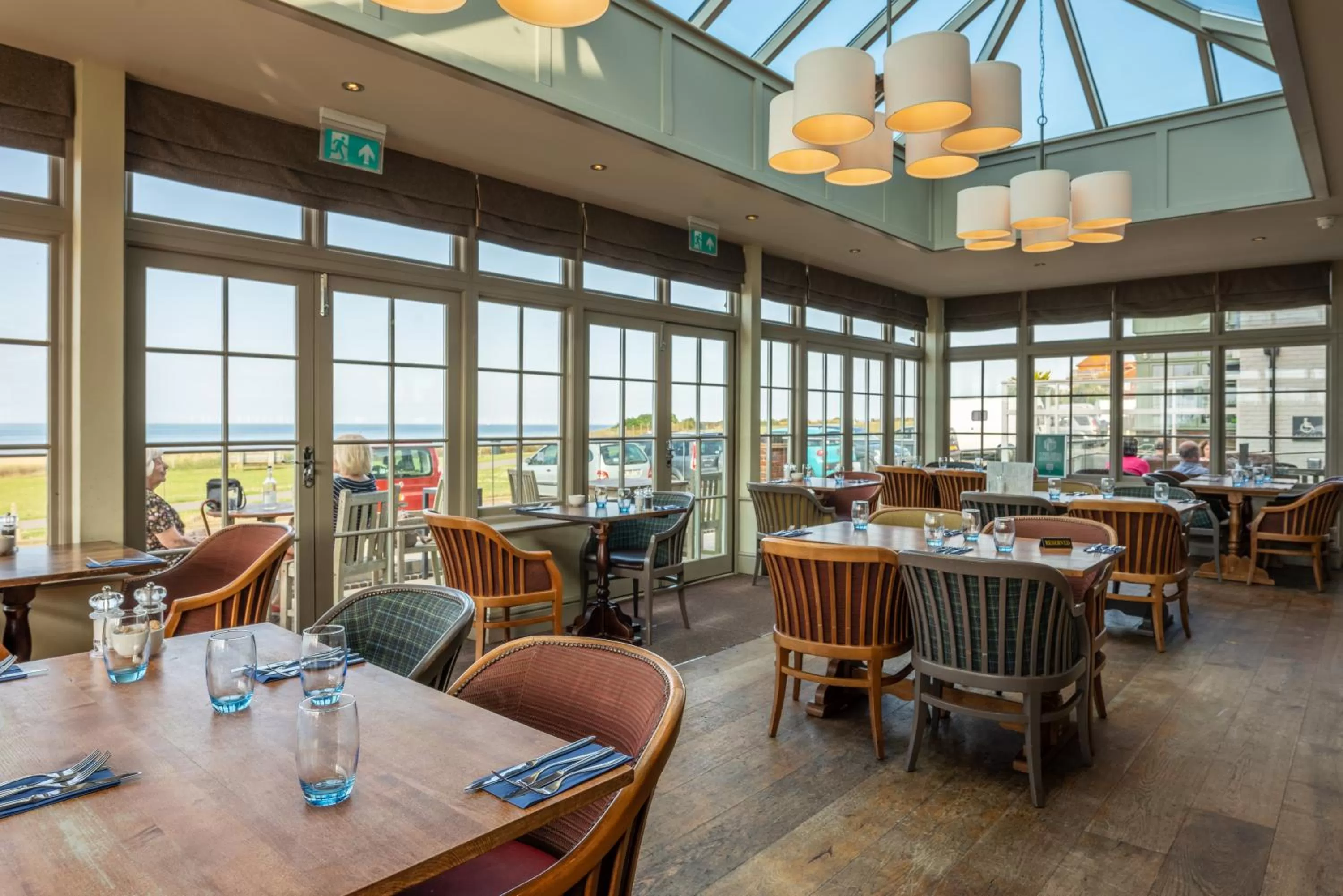 Restaurant/places to eat in Botany Bay Hotel