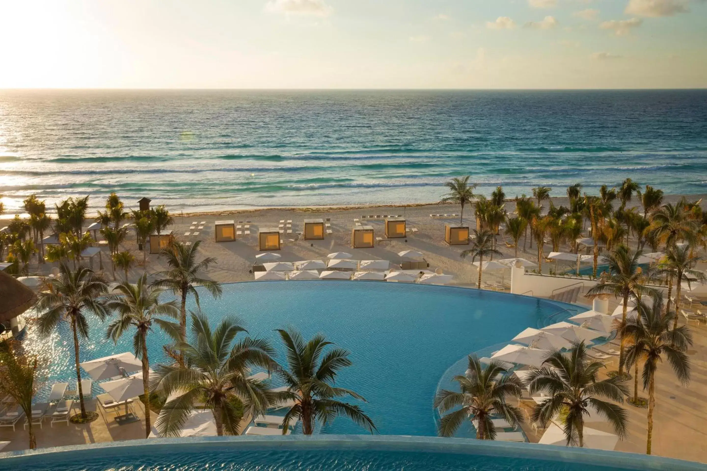 Natural landscape, Pool View in Le Blanc Spa Resort Cancun Adults Only All-Inclusive