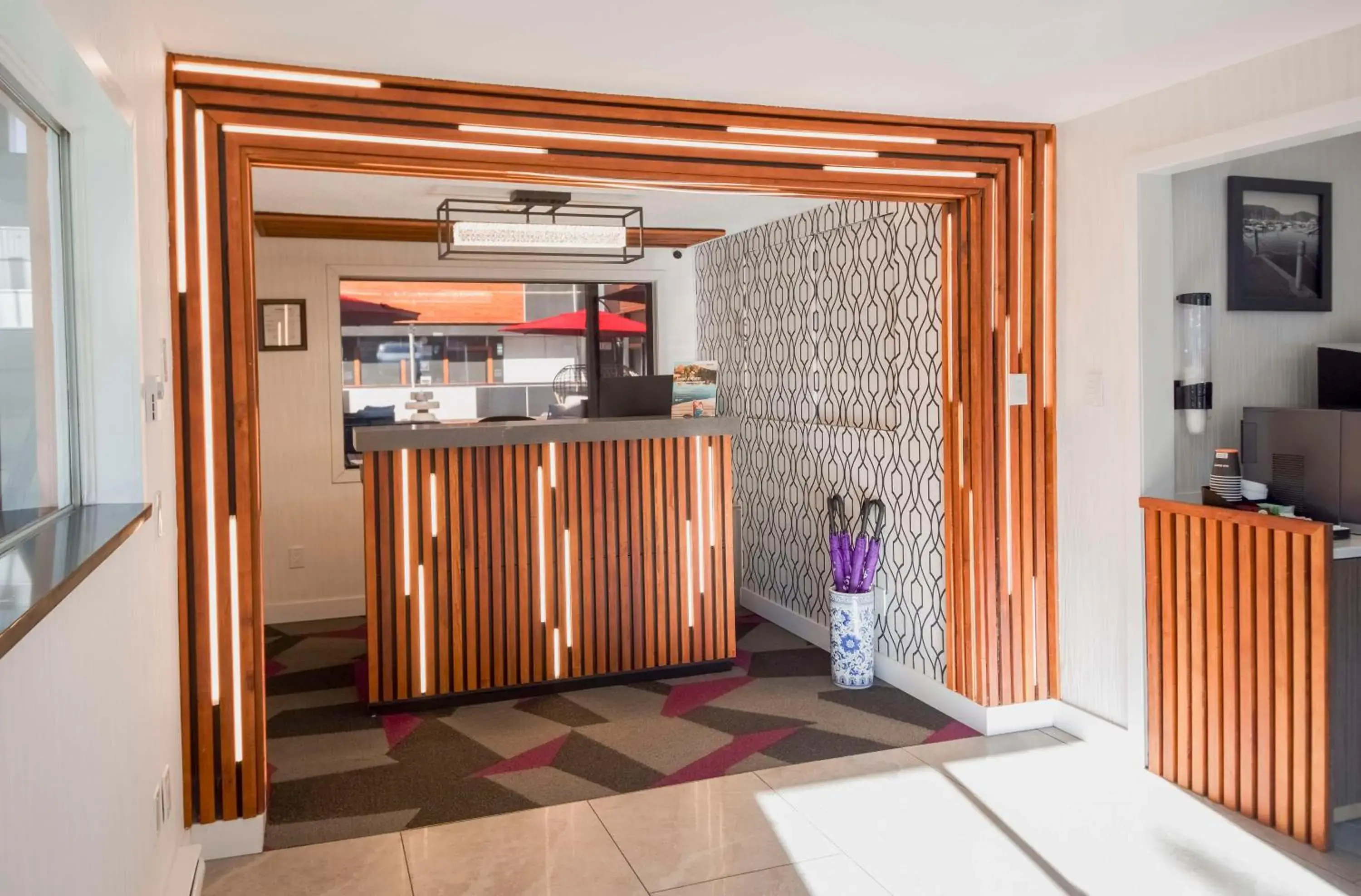 Lobby or reception, Kitchen/Kitchenette in 401 Inn
