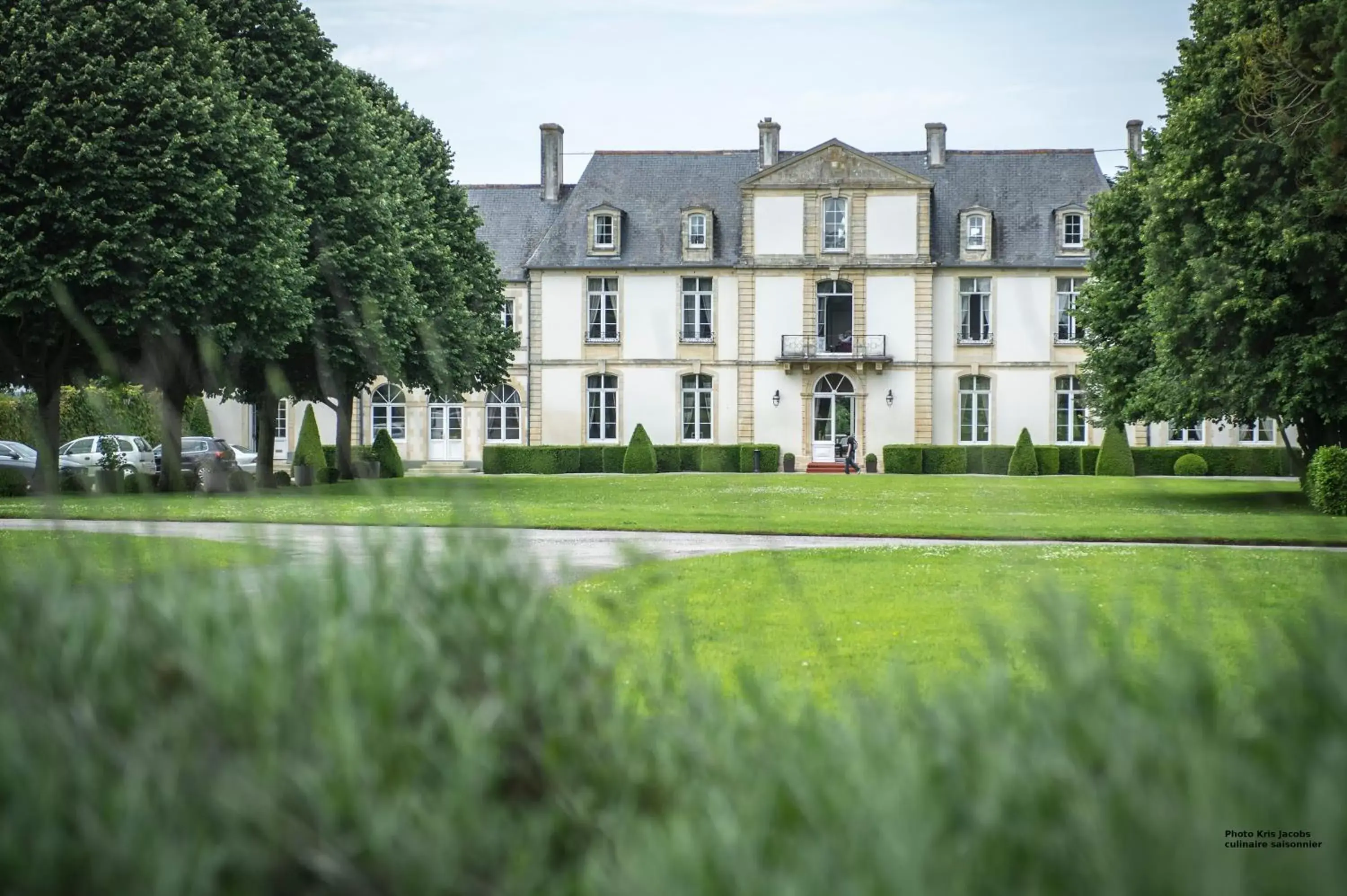 Facade/entrance, Property Building in Grand Hôtel "Château de Sully" - Piscine & Spa