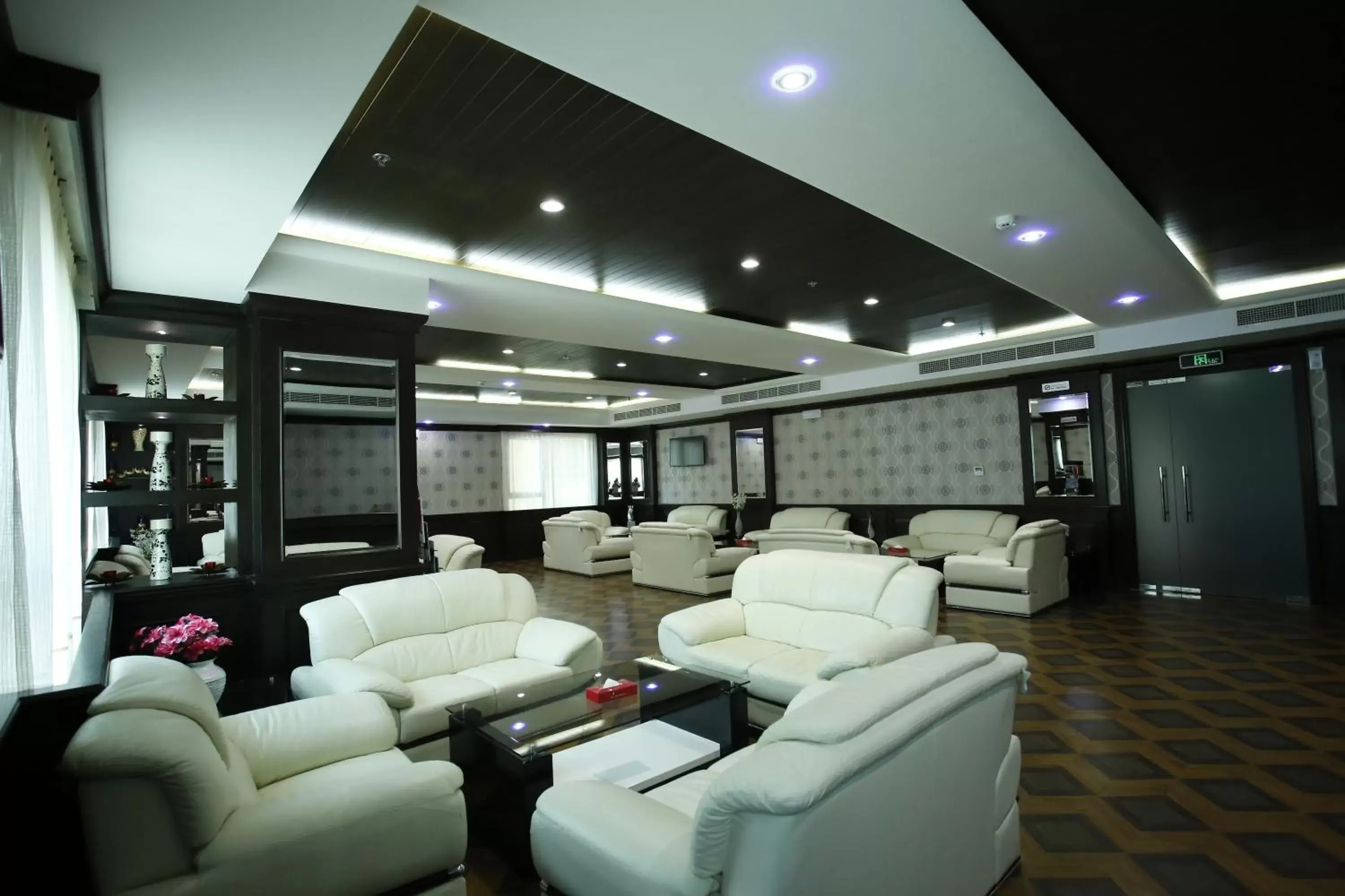 Lounge or bar in Crystal Palace Hotel Lounge or bar in Crystal Palace Hotel