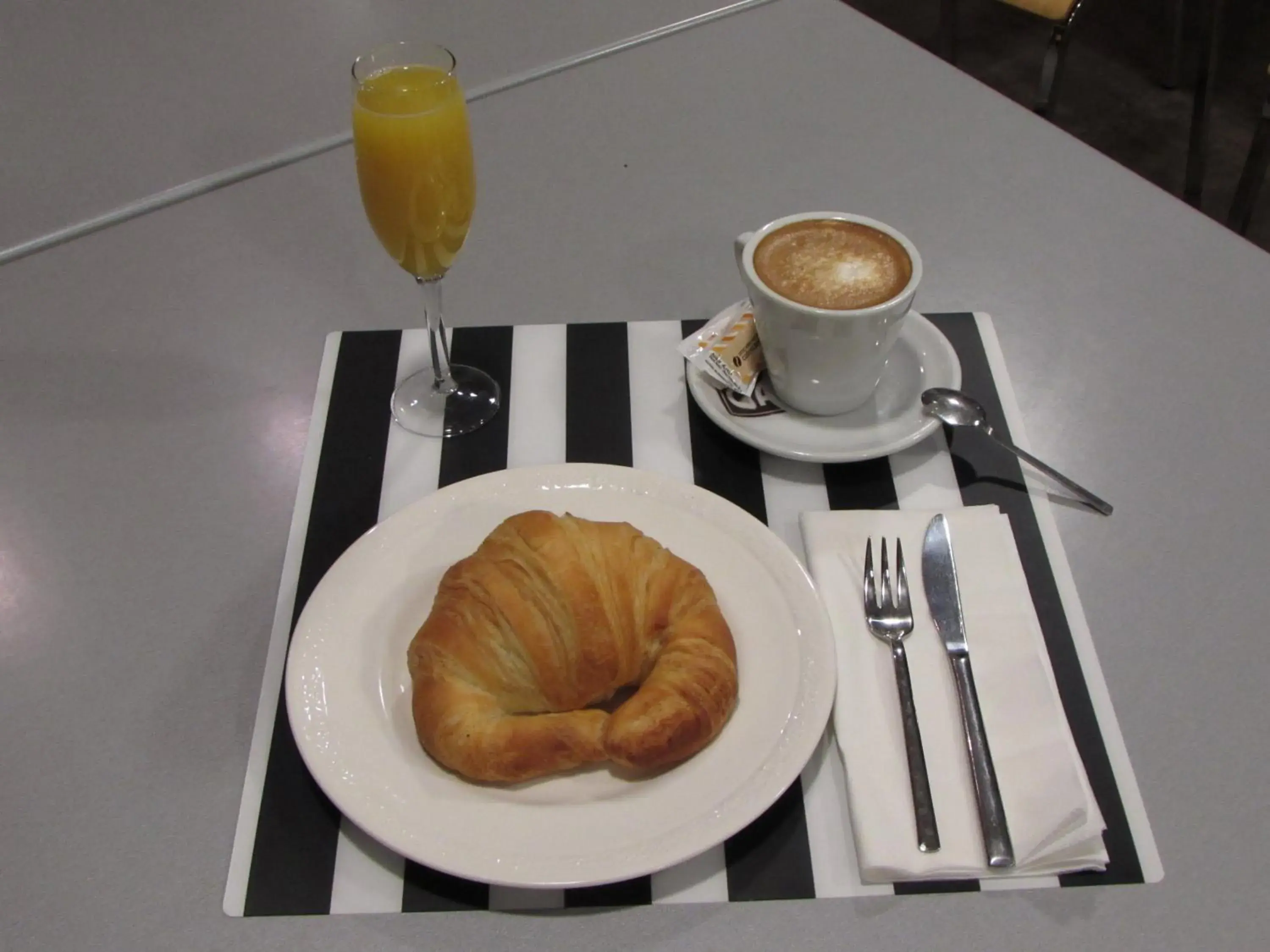 Continental breakfast in Hotel Palacio de Asturias Continental breakfast in Hotel Palacio de Asturias