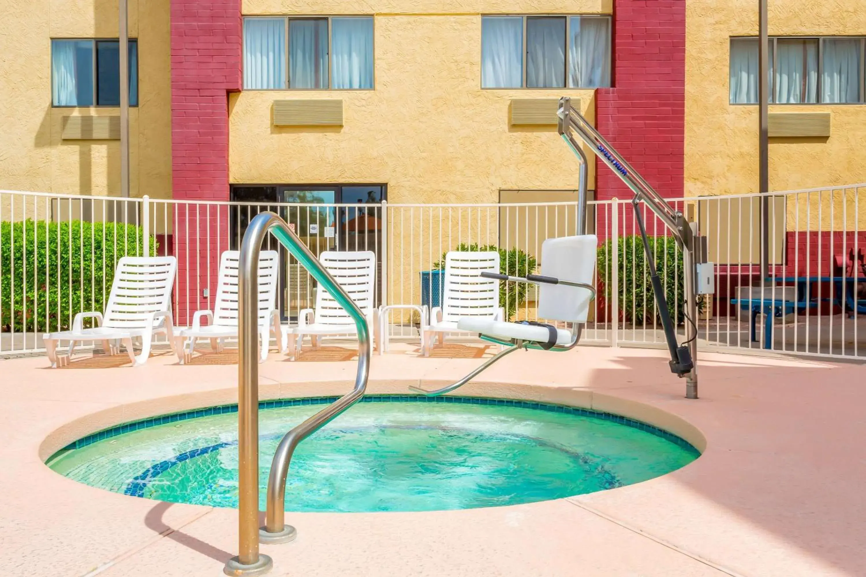 On site, Swimming Pool in Super 8 by Wyndham - Mesa/Gilbert