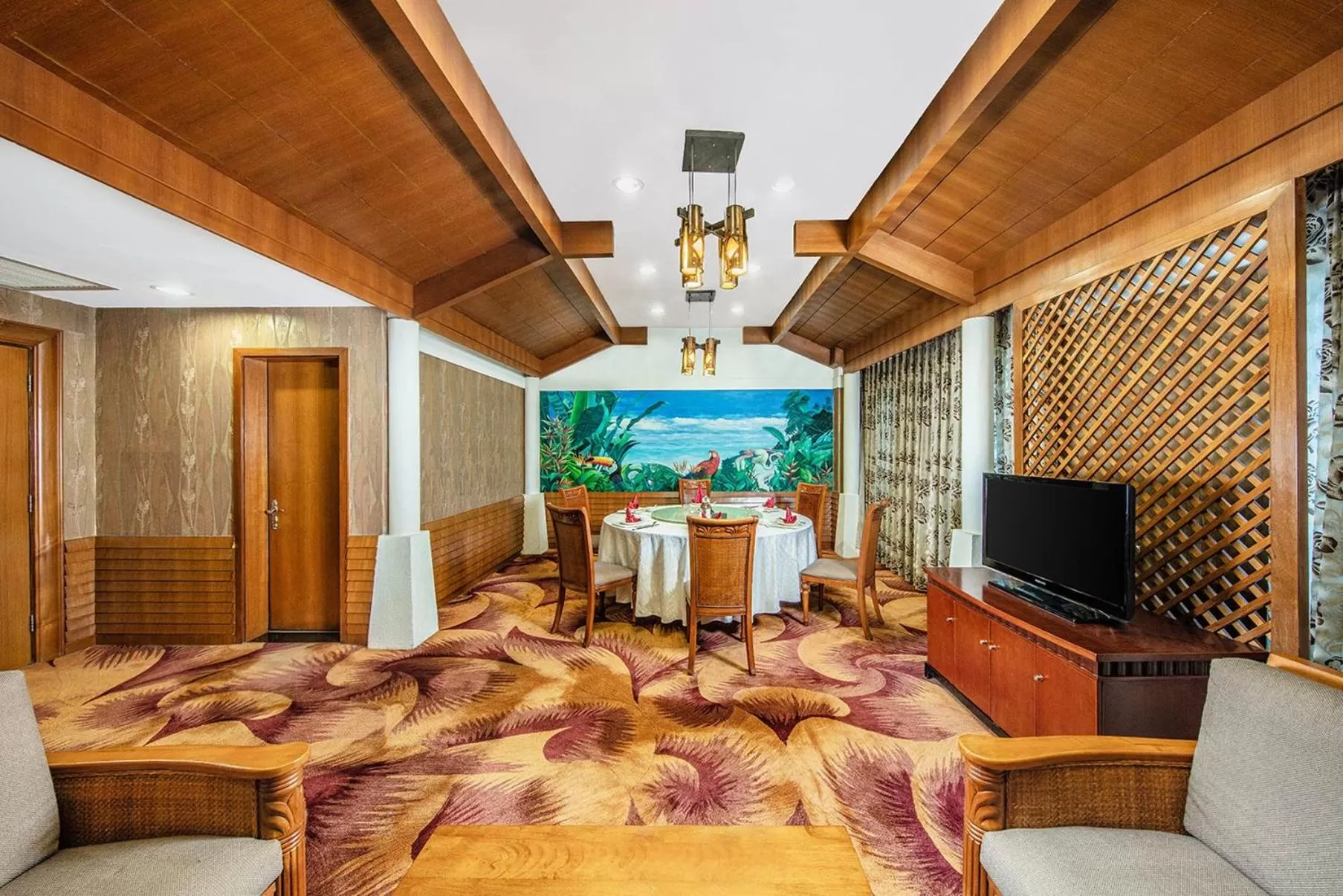 Restaurant/places to eat in Crowne Plaza Foshan by IHG