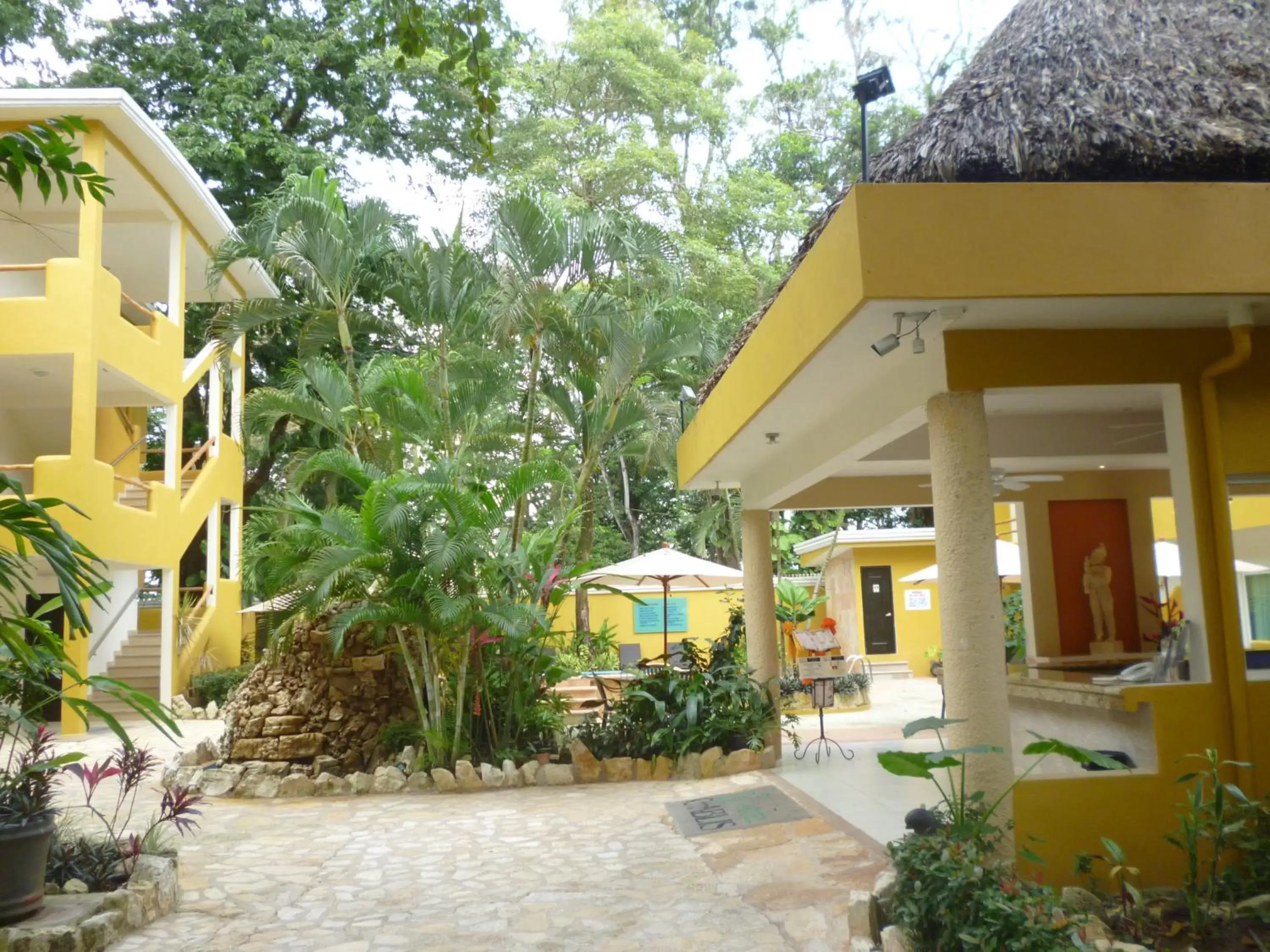 Facade/entrance in Hotel Chablis Palenque