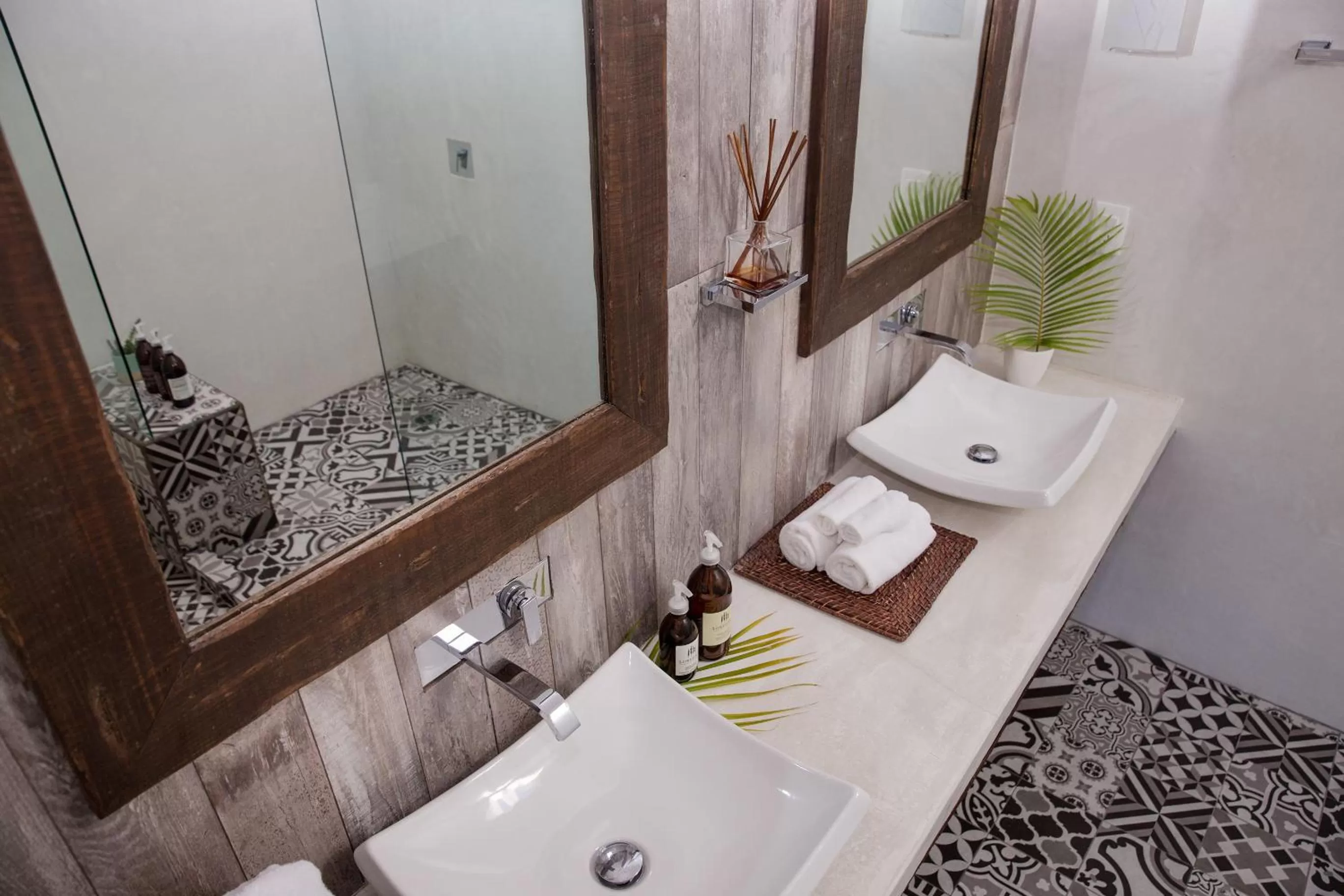 Bathroom in Villas H2O