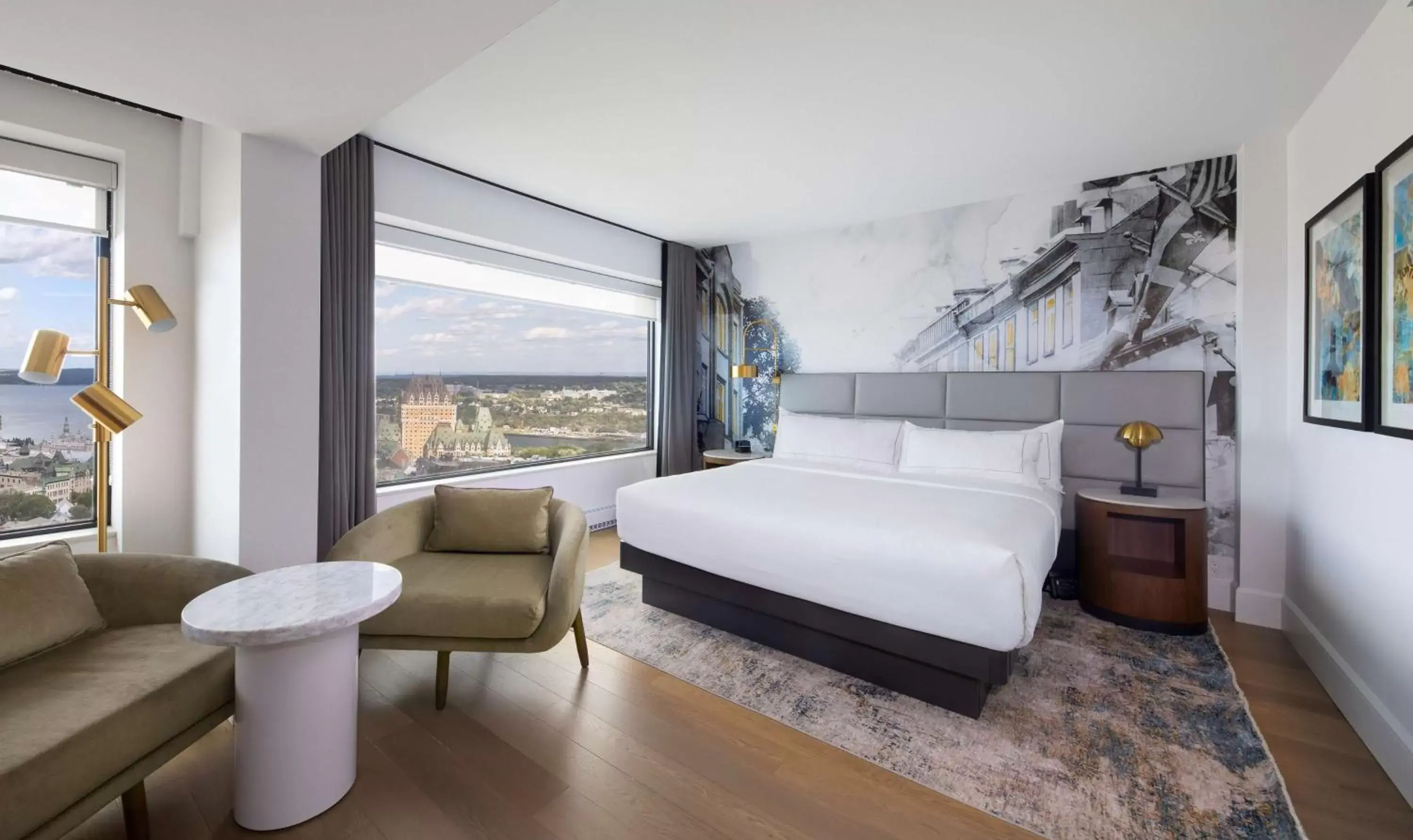 Hilton Signature Panoramique Suite in Hilton Quebec Hilton Signature Panoramique Suite in Hilton Quebec