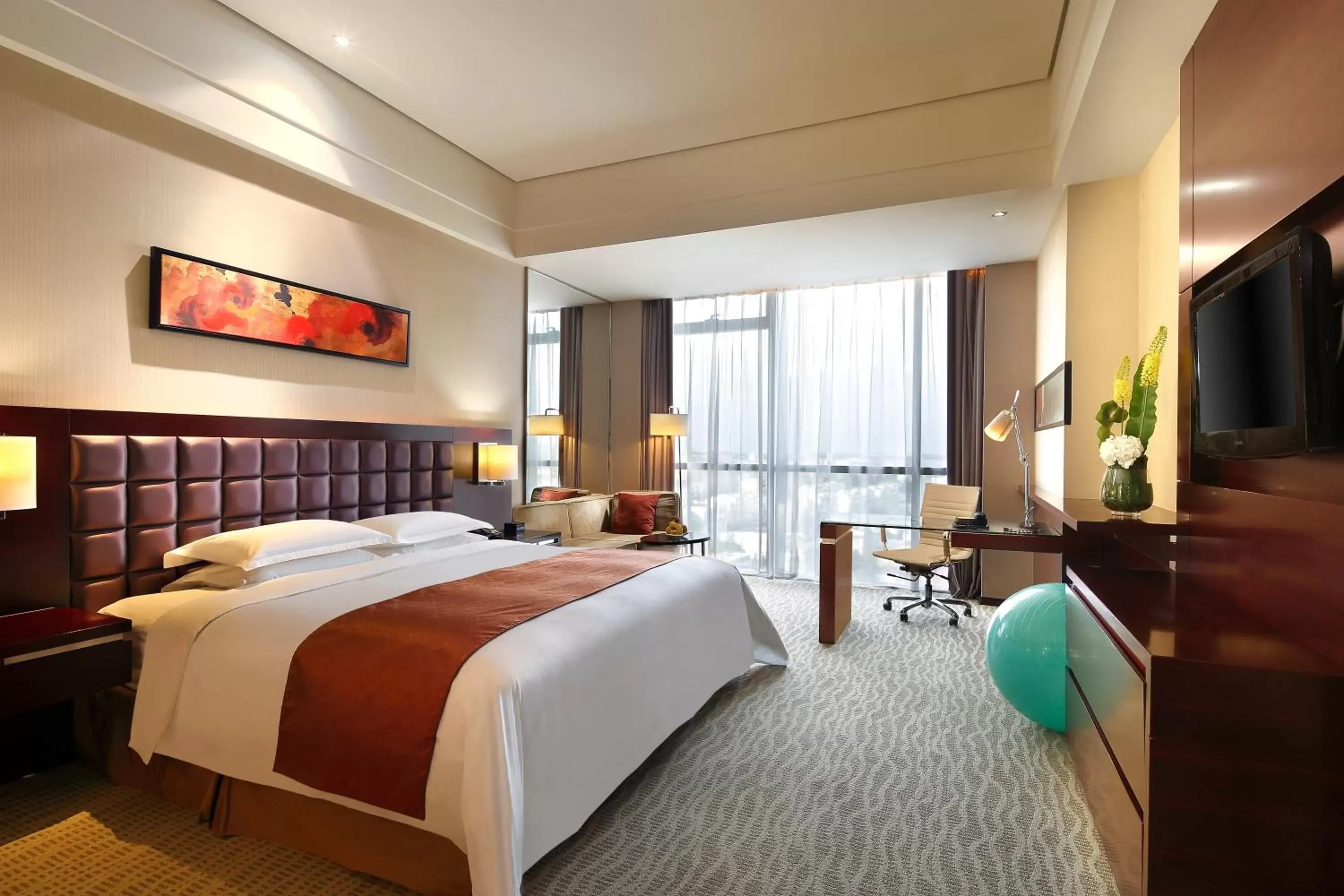 Bed in The QUBE Hotel Shanghai – Pudong International Airport