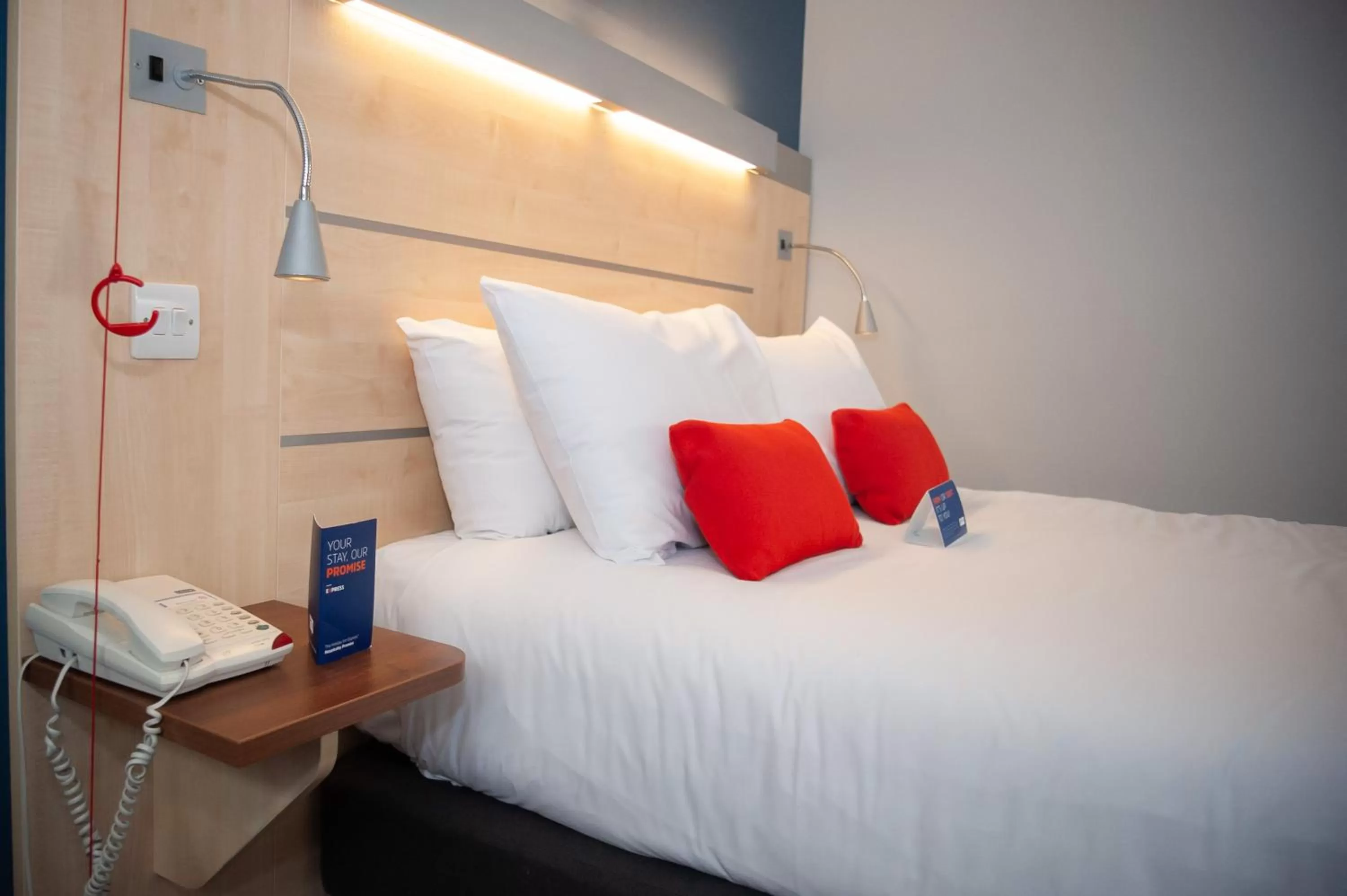 Bedroom, Bed in Holiday Inn Express Folkestone Channel Tunnel by IHG