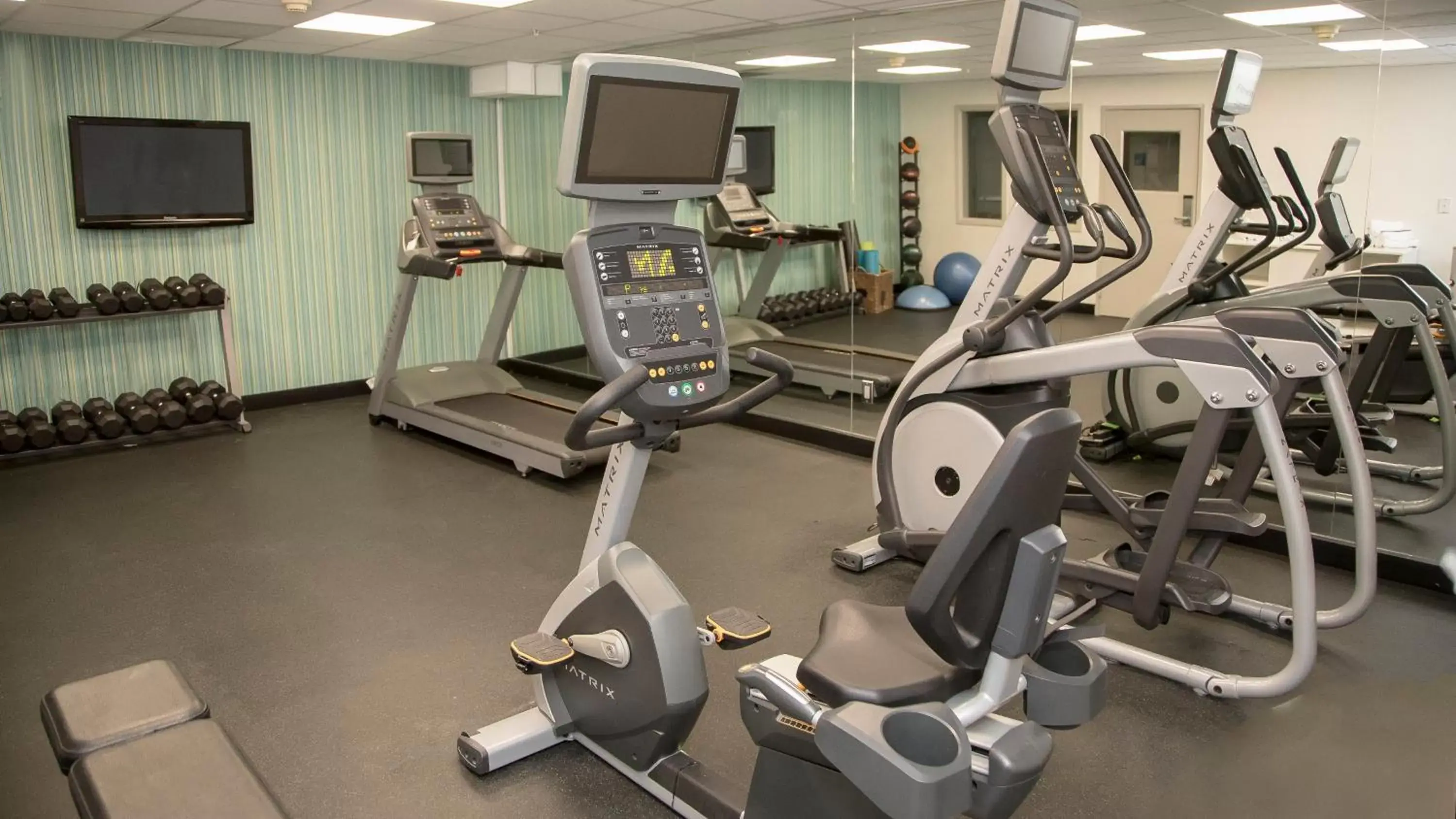 Fitness centre/facilities, Fitness Center/Facilities in Holiday Inn Express & Suites Colorado Springs North, an IHG Hotel