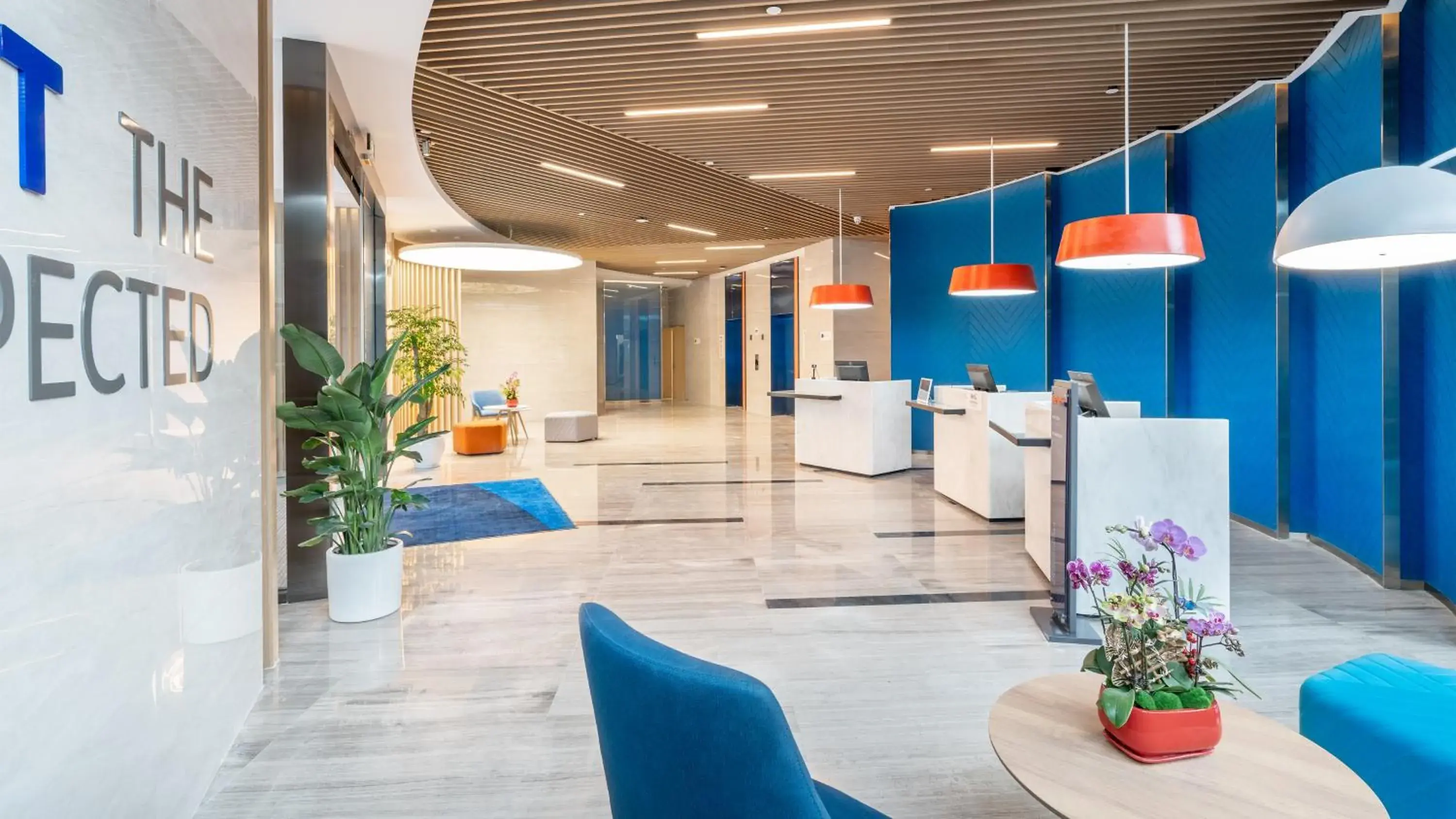 Lobby or reception in Holiday Inn Express Yangjiang City Center by IHG Lobby or reception in Holiday Inn Express Yangjiang City Center by IHG