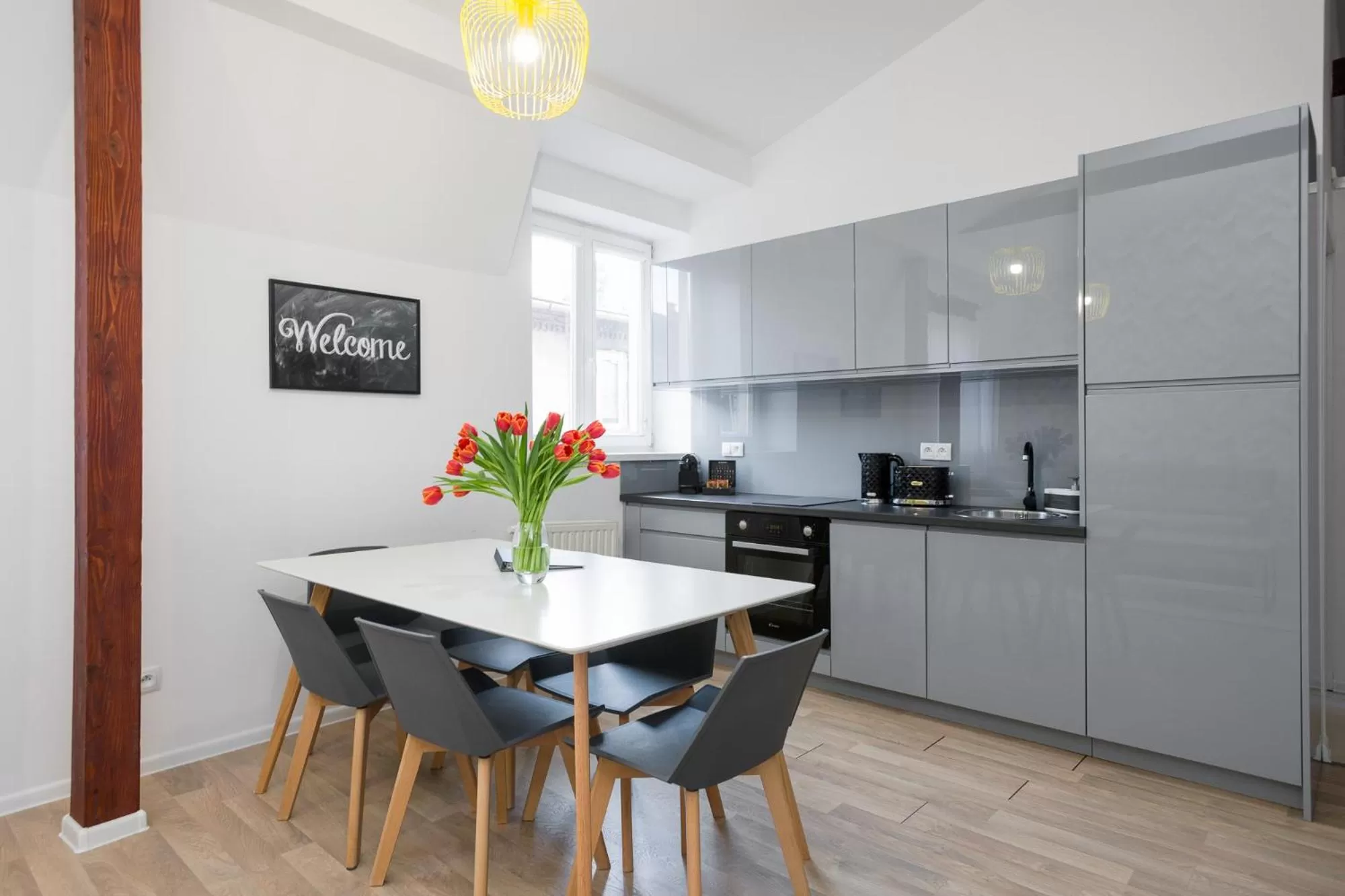 Kitchen or kitchenette, Dining Area in NOOK NOOK Apartments Katarzyny 2
