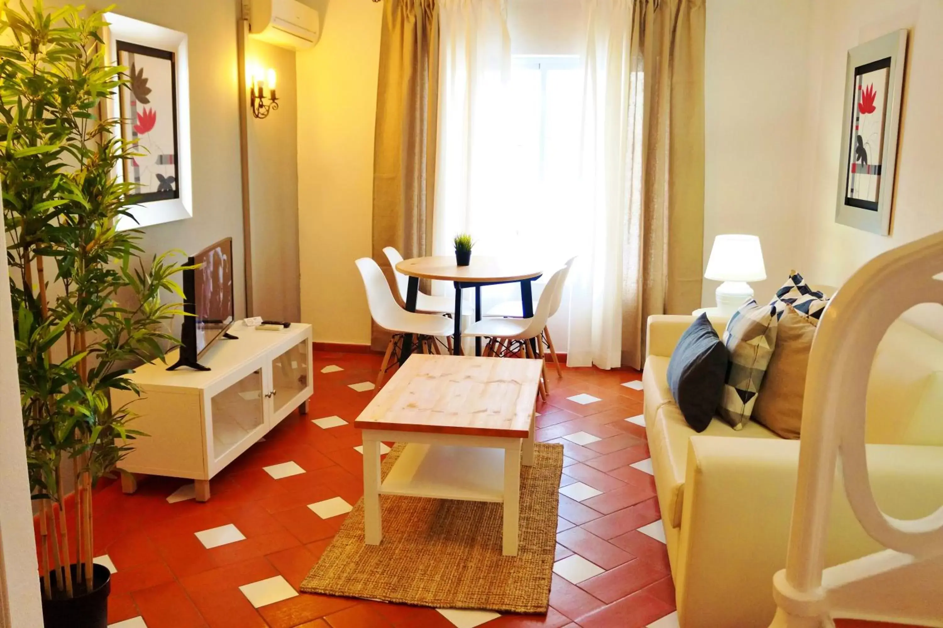 Living room, Seating Area in Baluarte da Vila Apartments