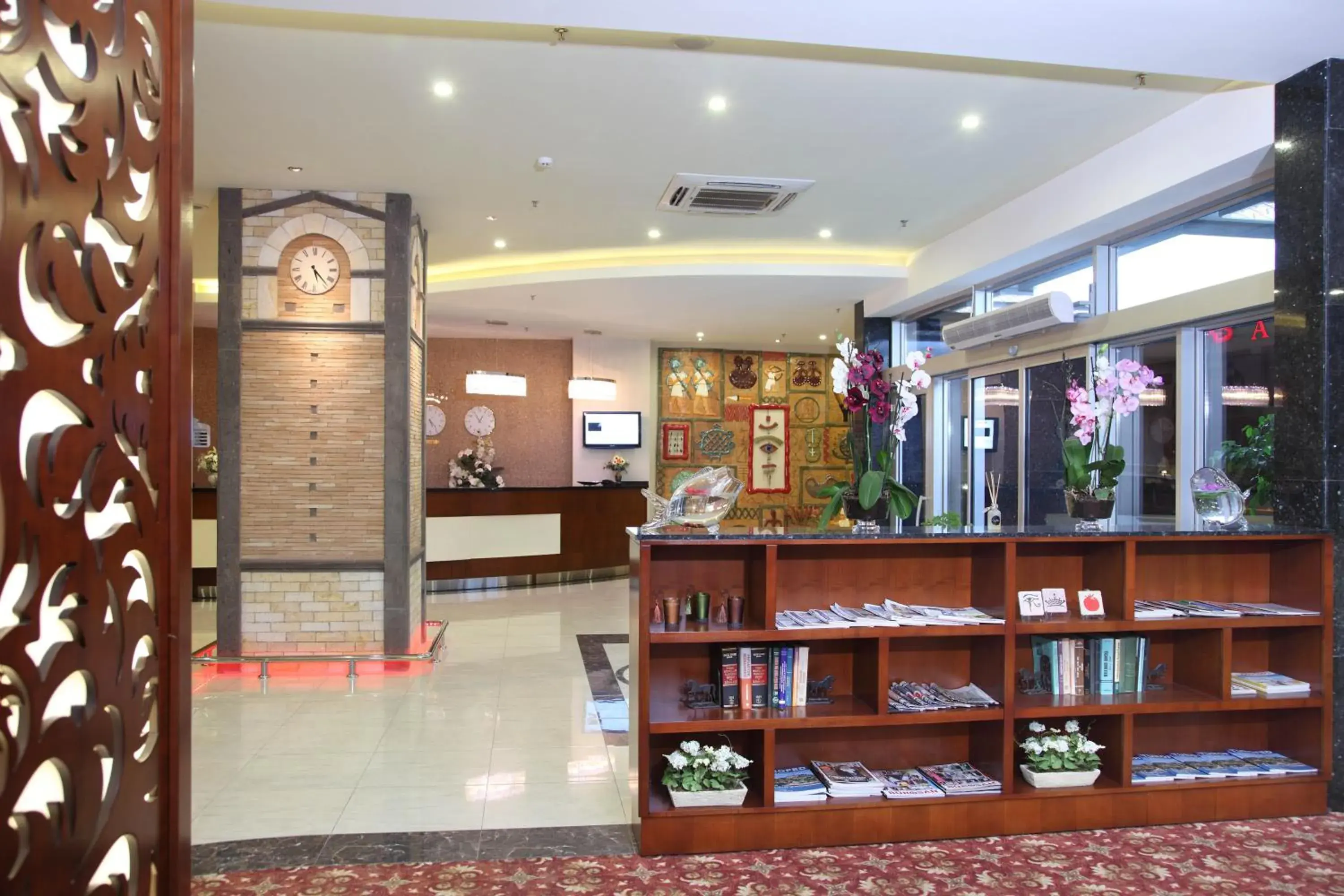 Lobby or reception in Hotel Senbayrak City