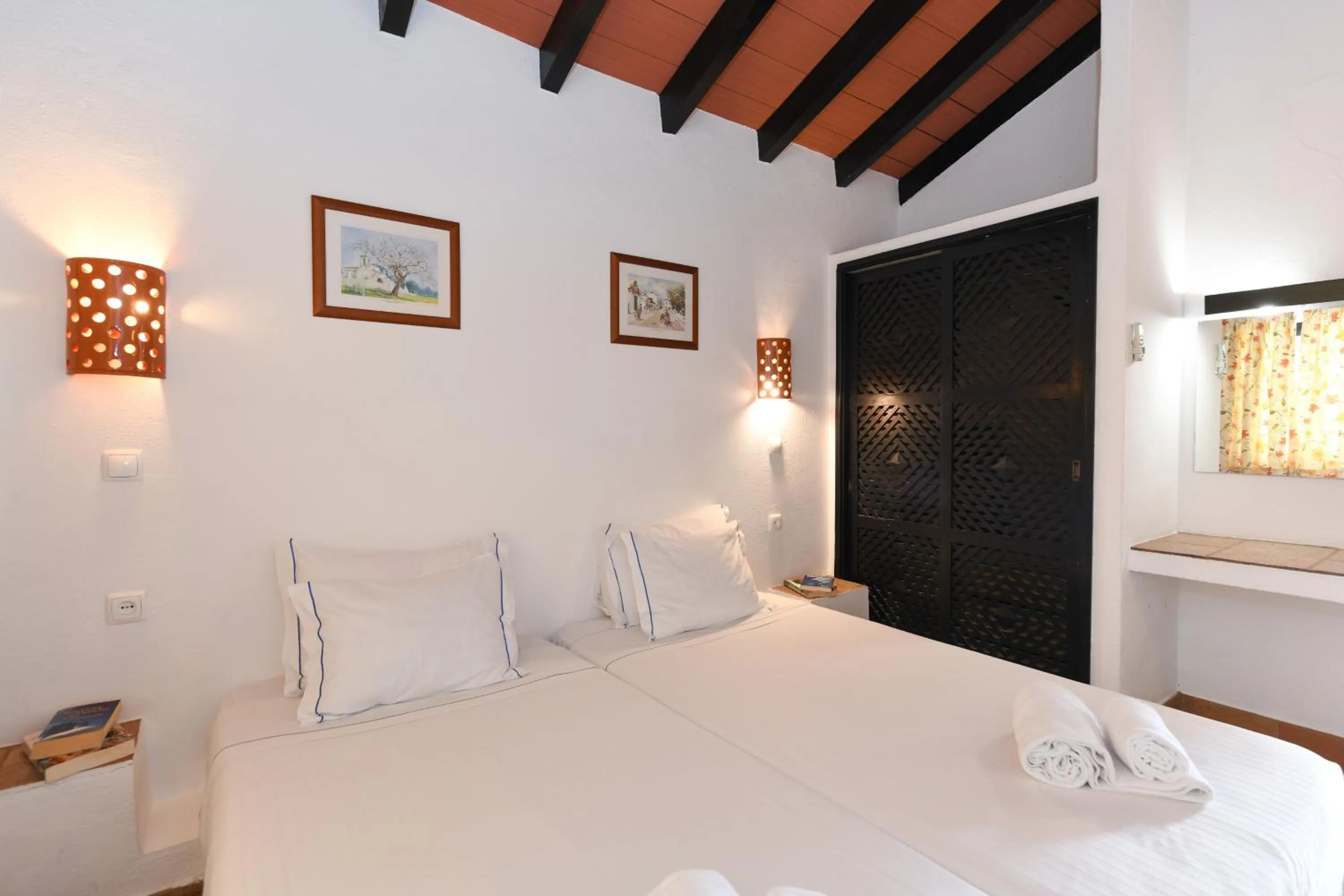 Bed in Pedras Da Rainha