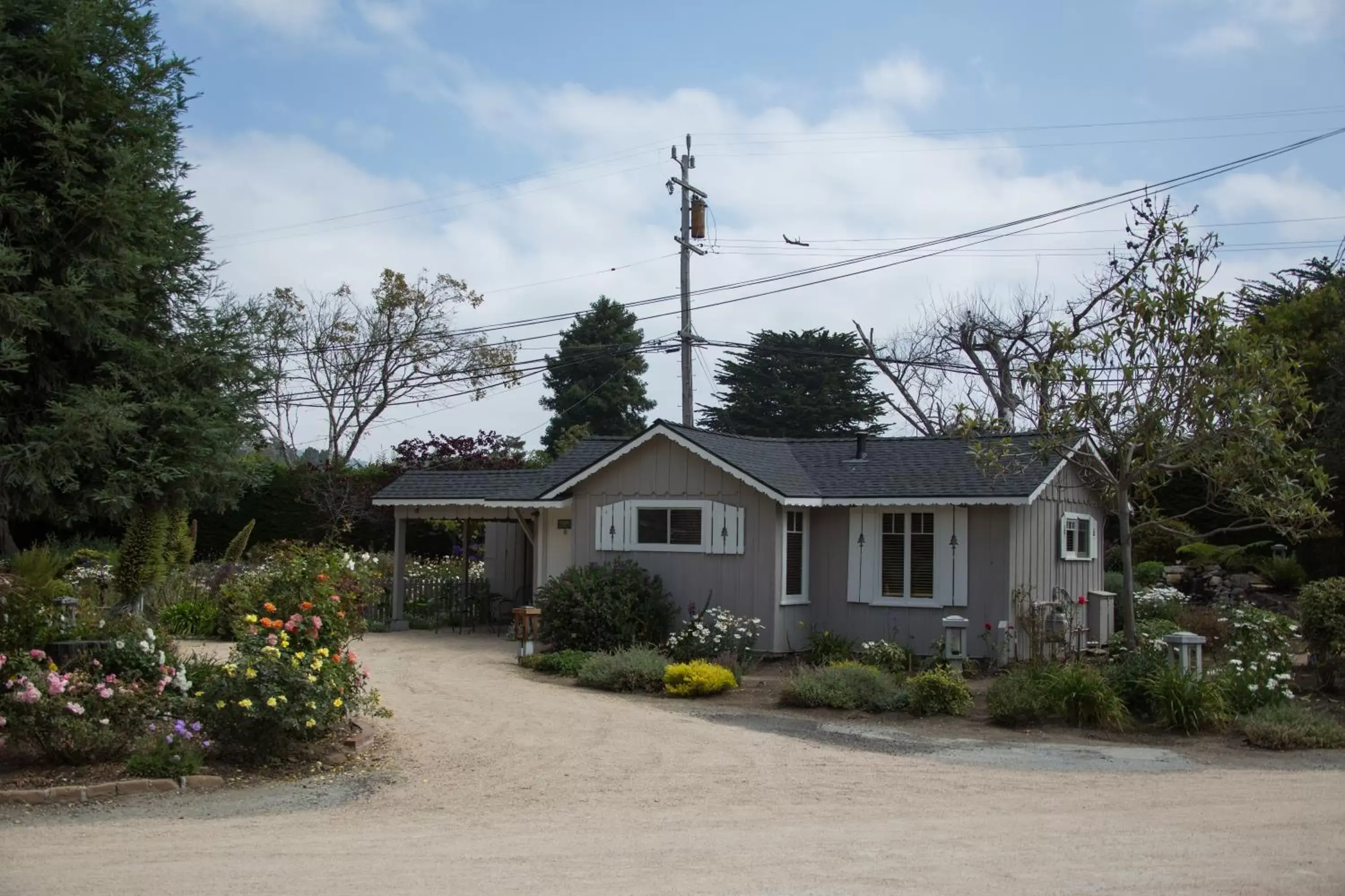 Facade/entrance, Property Building in Carmel River Inn