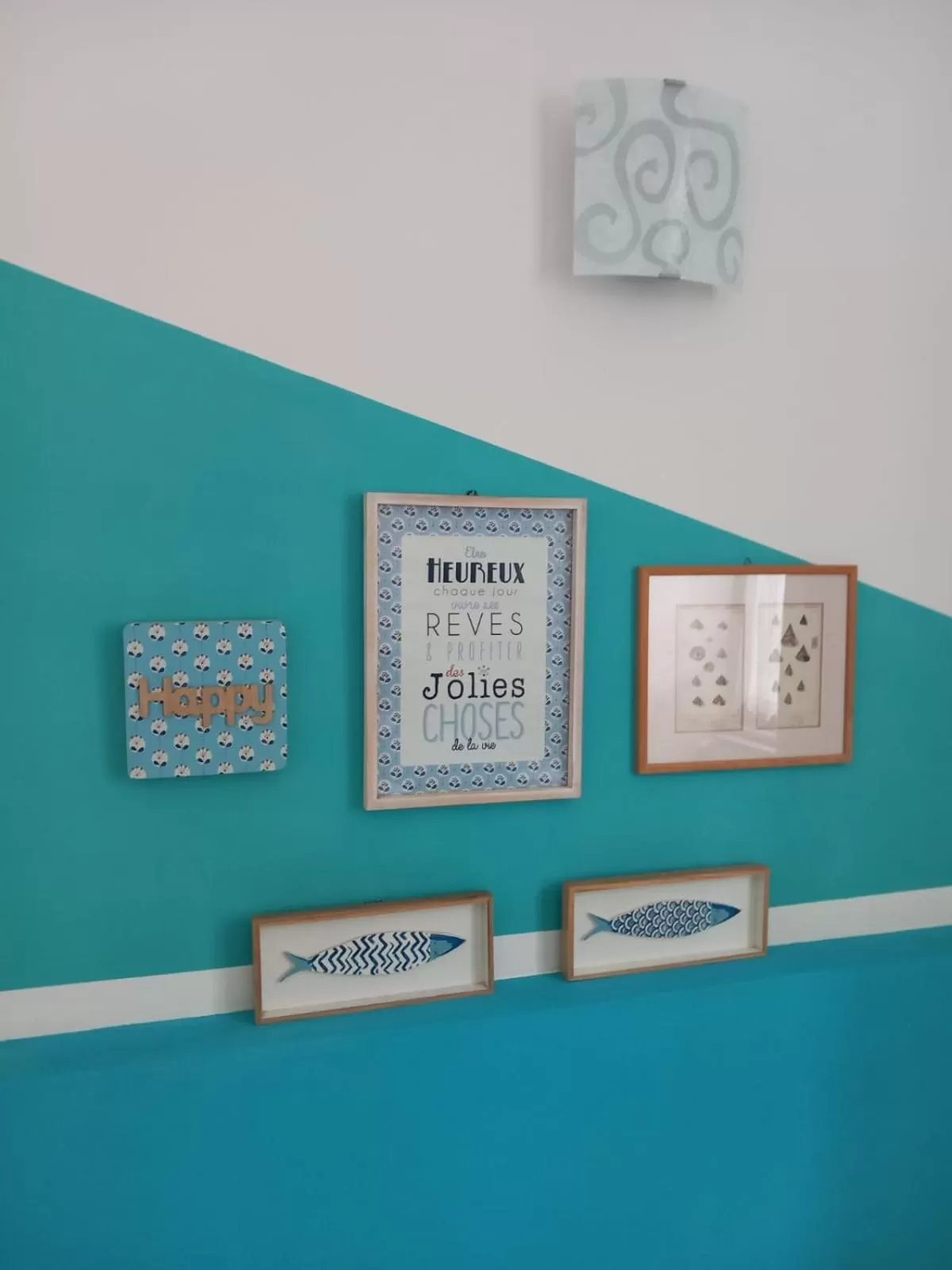 Decorative detail in Maison De Revel