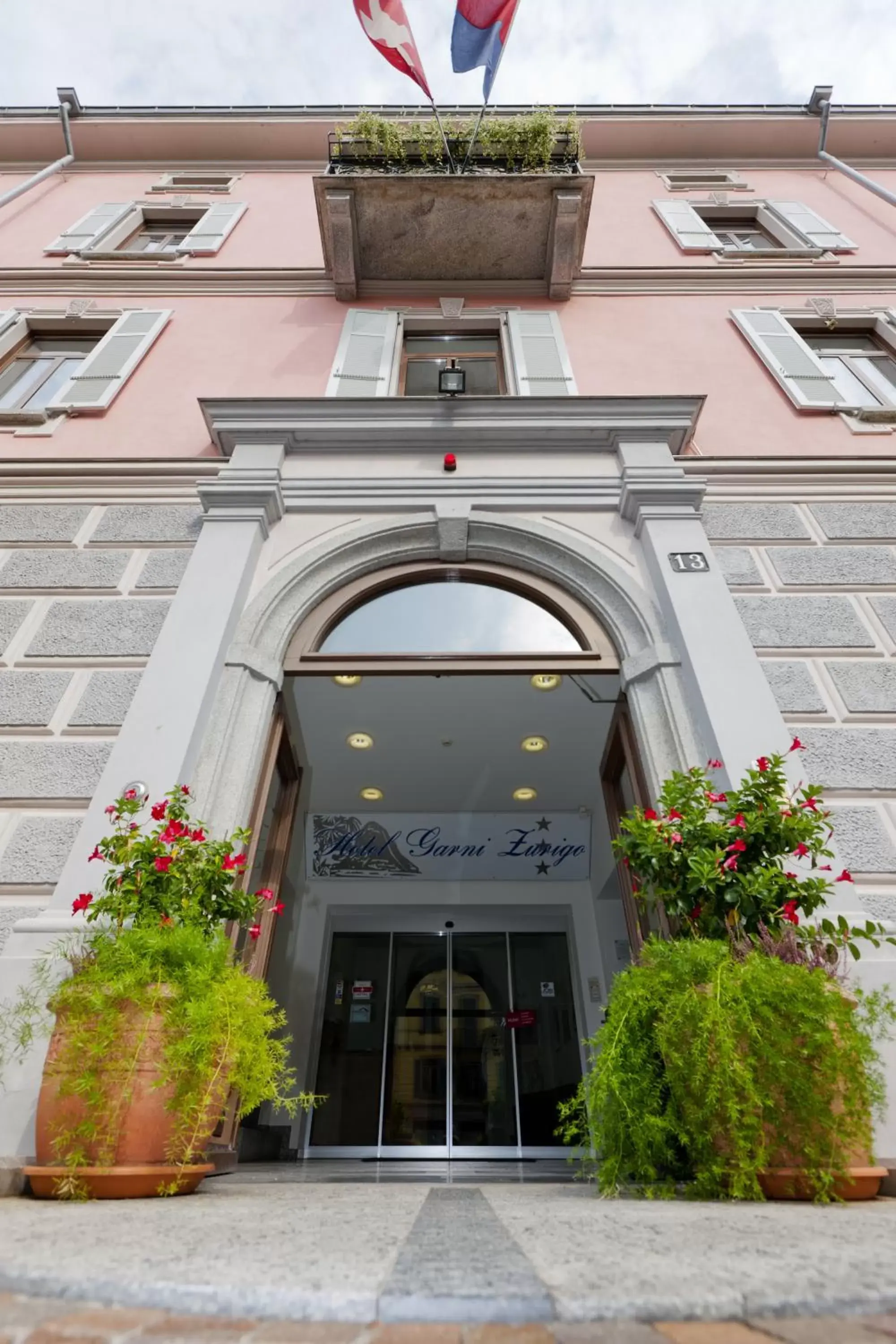 Facade/entrance in Hotel Zurigo Downtown
