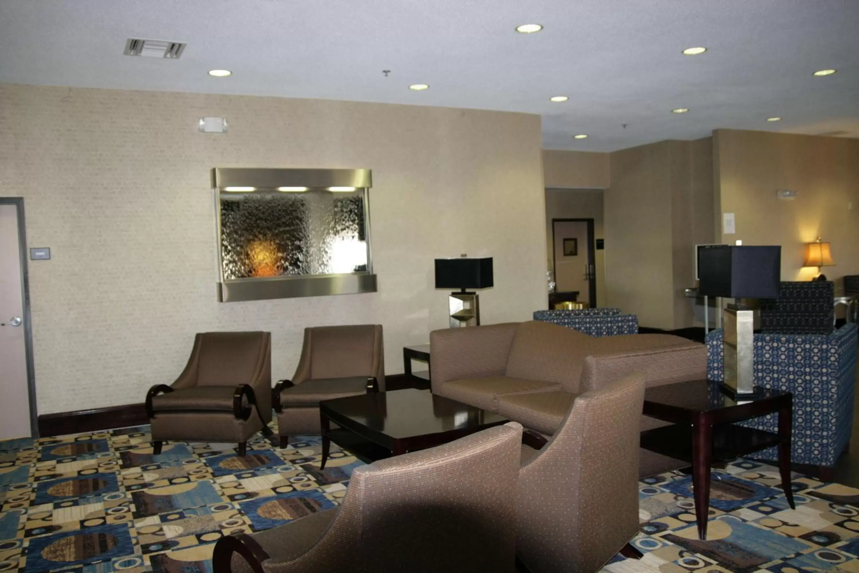Lobby or reception, Lobby/Reception in Hampton Inn Olathe