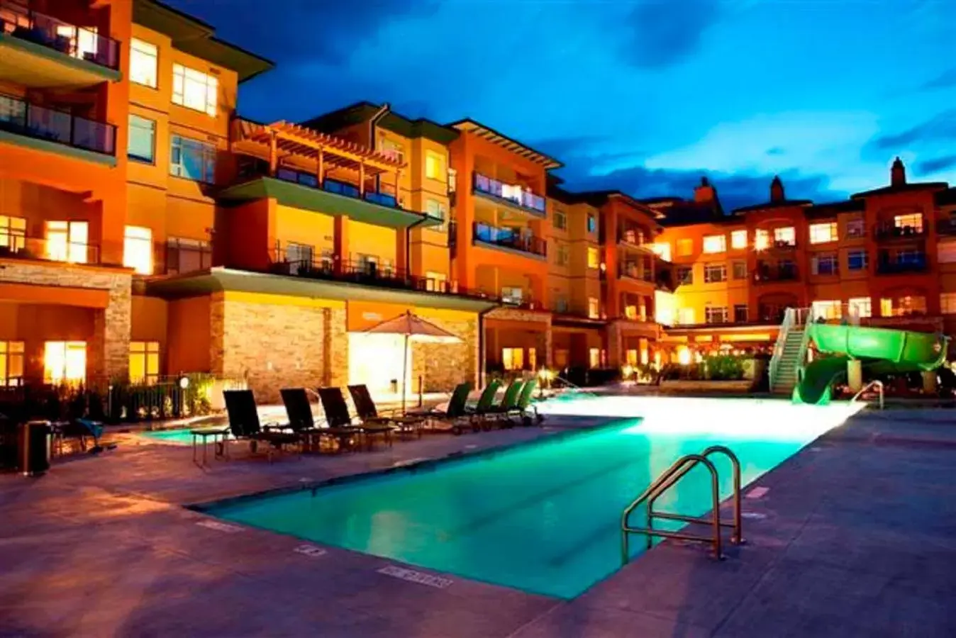 Swimming Pool in Watermark Beach Resort