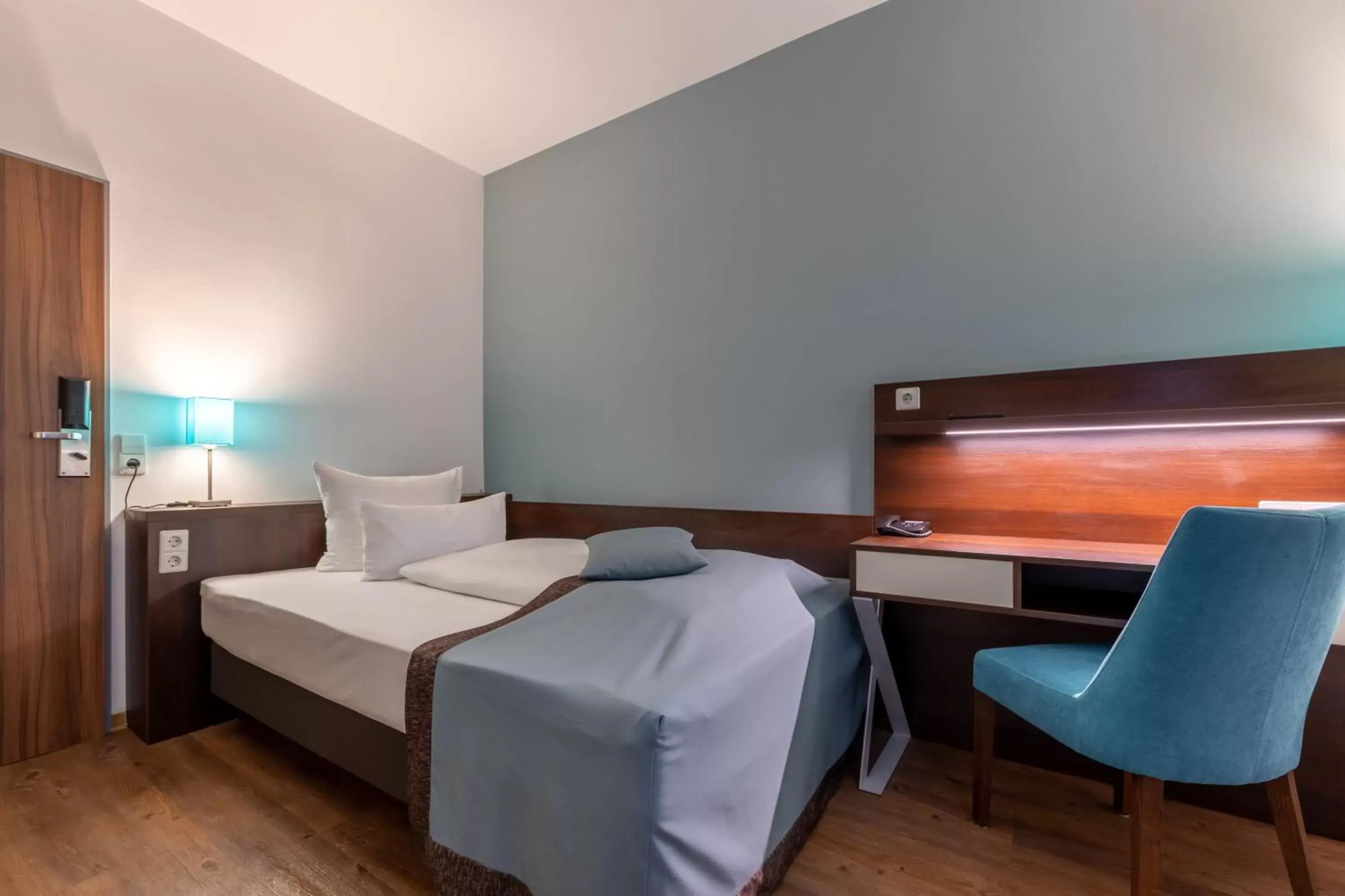 Bed in Trip Inn Hotel Messe Westend