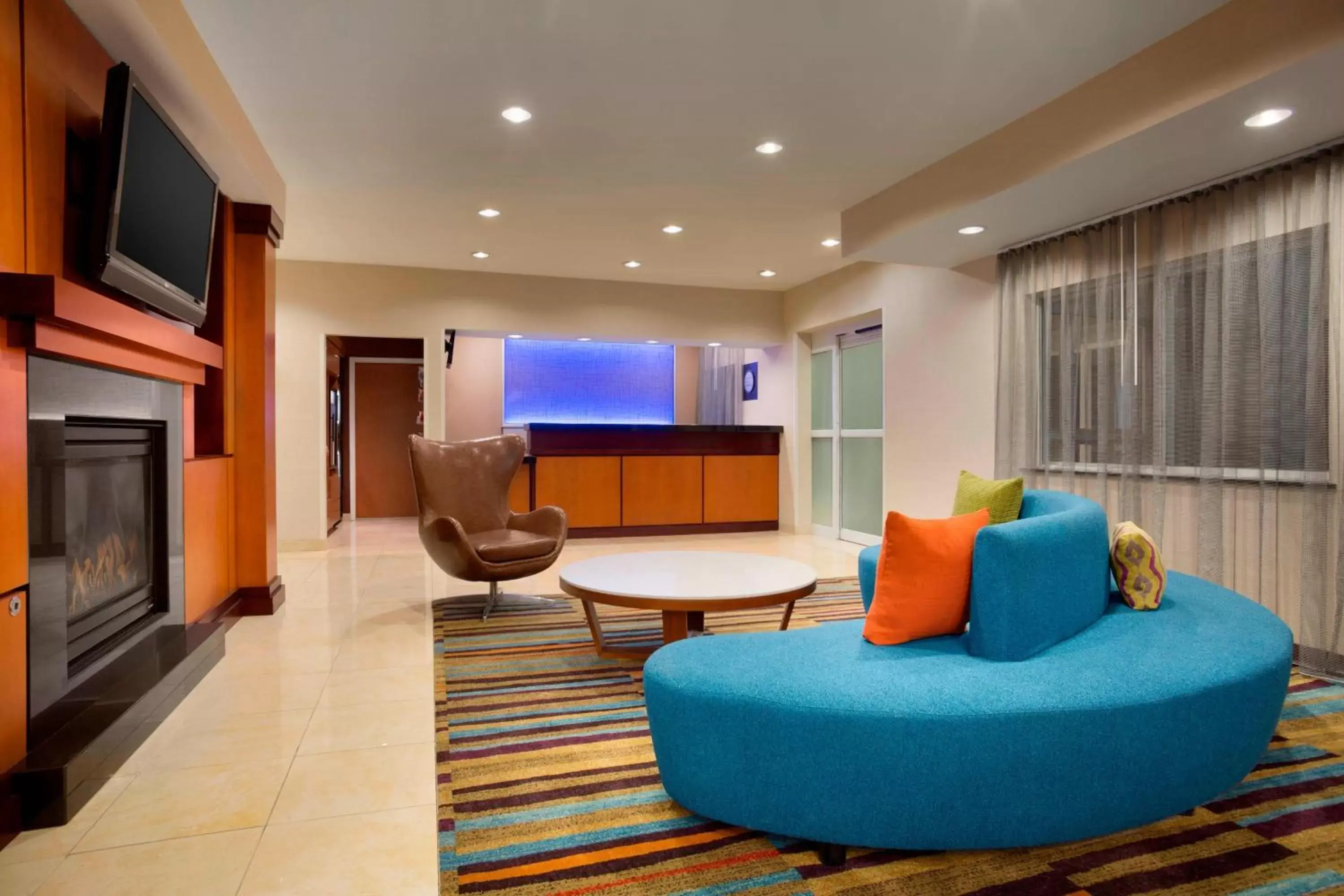 Lobby or reception, Seating Area in Fairfield Inn & Suites Fort Worth University Drive