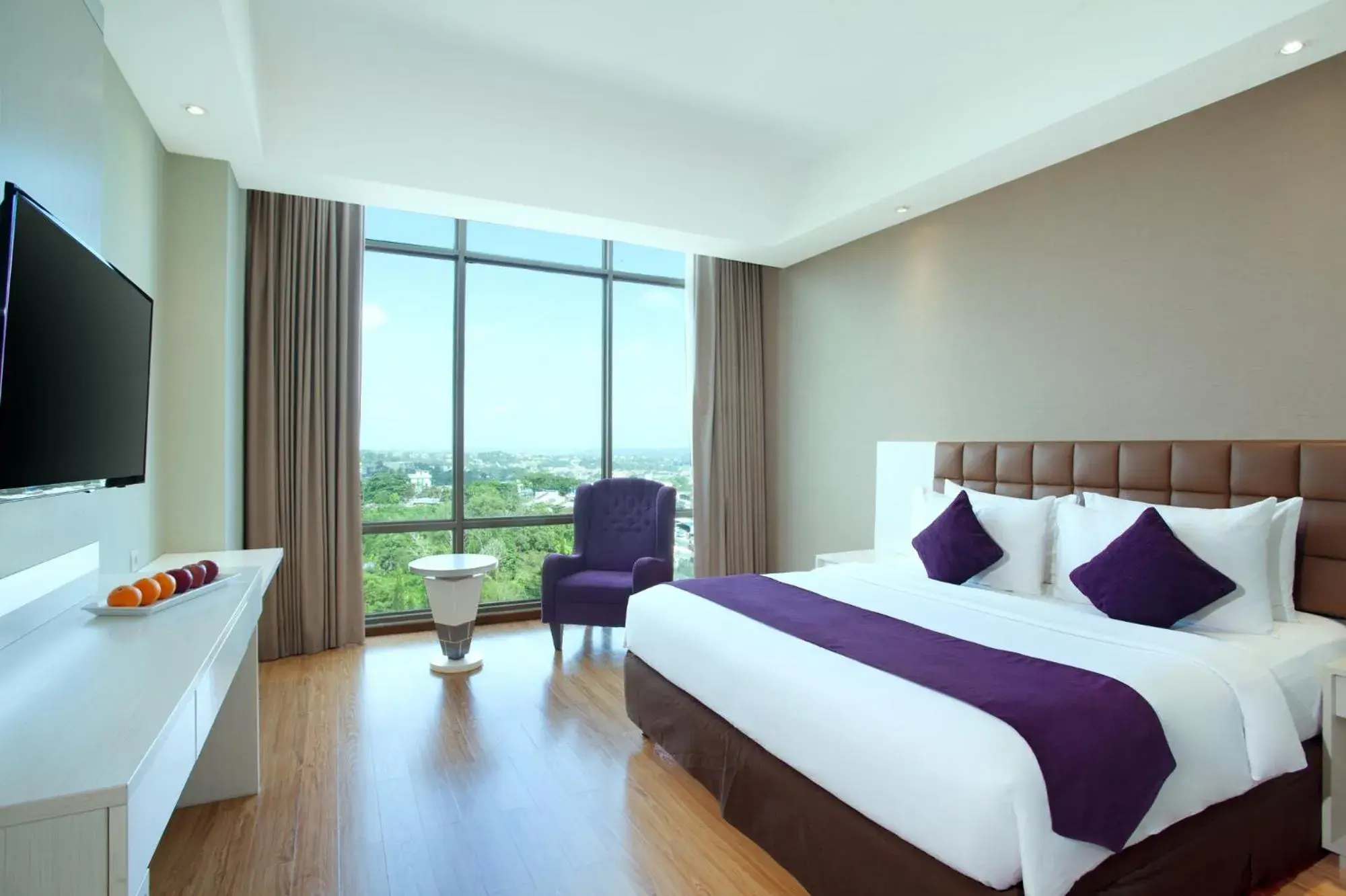 Bed in Platinum Hotel & Convention Hall Balikpapan