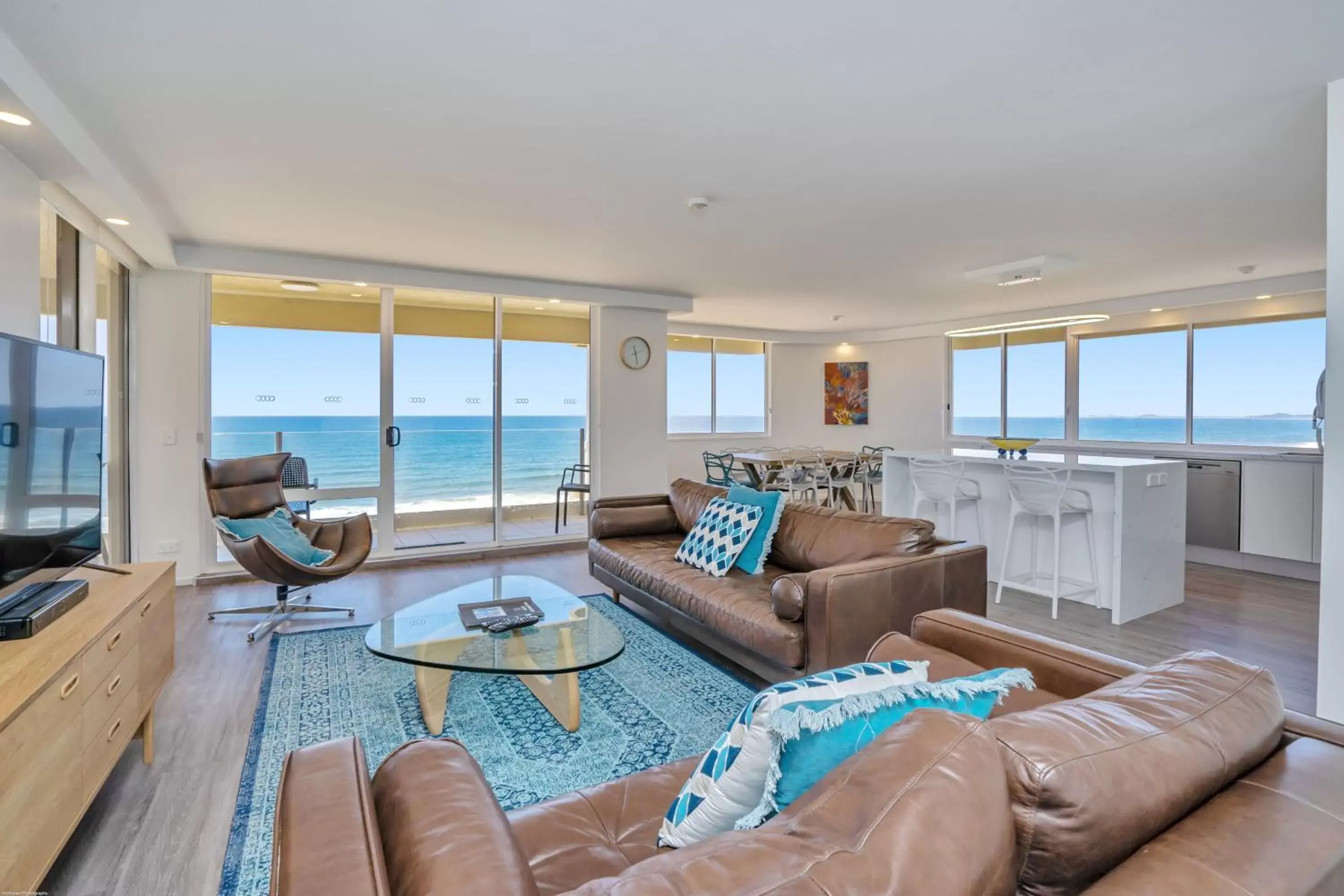 Living room, Seating Area in Dorchester On The Beach