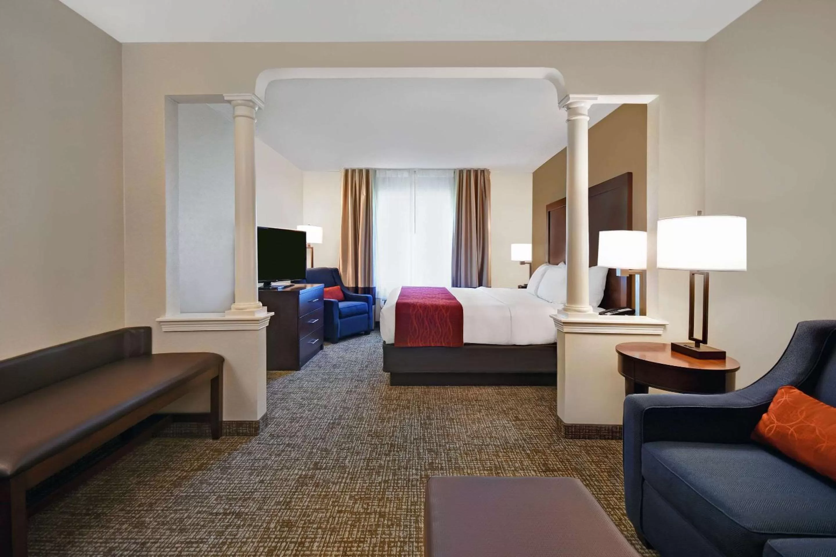 Bedroom, Bed in Comfort Inn & Suites Wilton