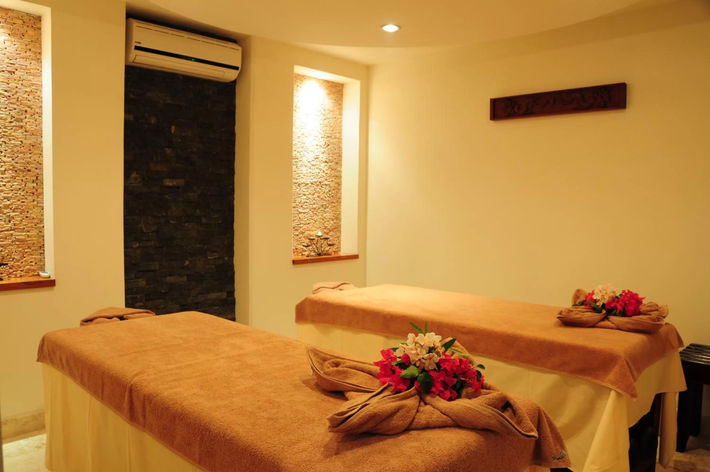 Spa and wellness centre/facilities in Porto Playa Condo Hotel and Beach Club