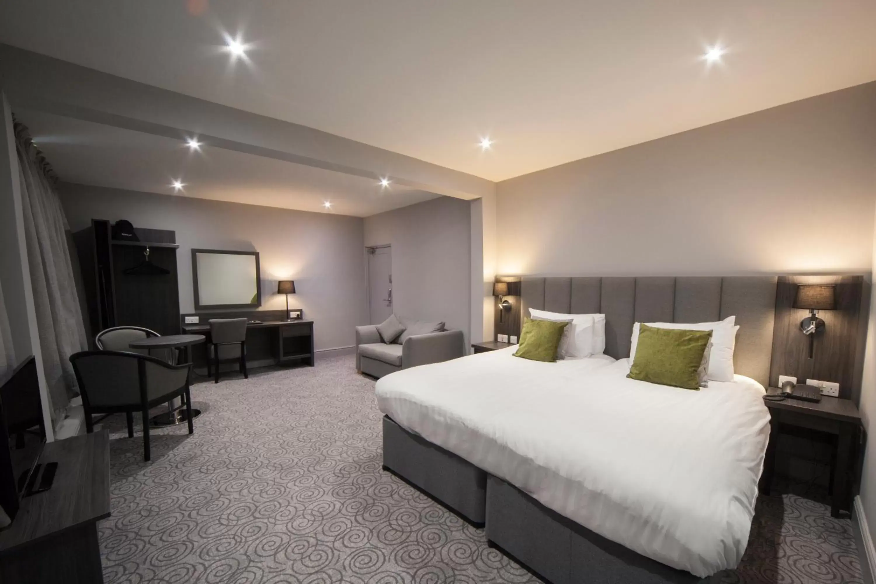 Deluxe Double Room in Hawkstone Park Deluxe Double Room in Hawkstone Park