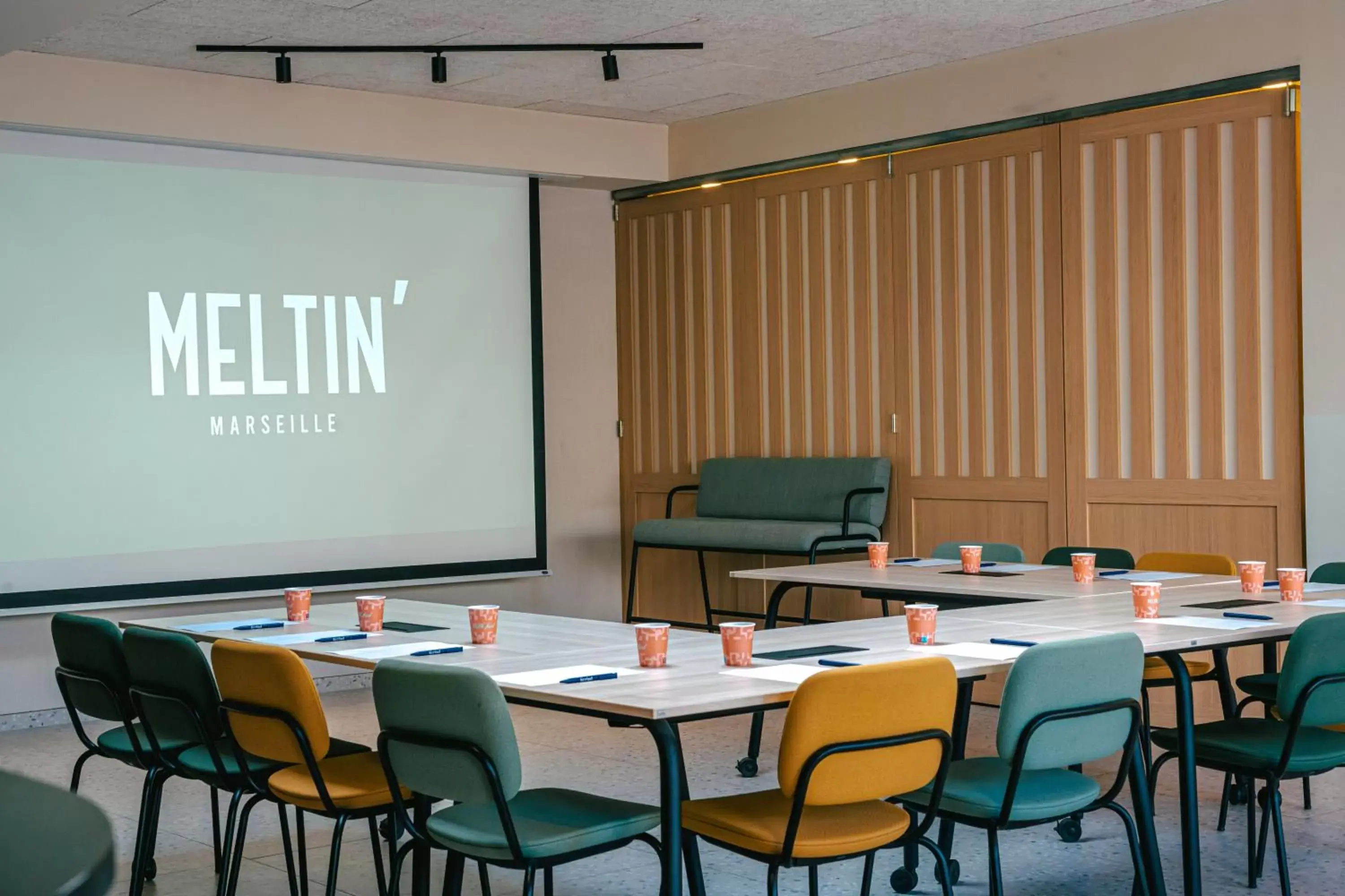 Meeting/conference room in Kyriad Marseille Palais Des Congrès – Vélodrome