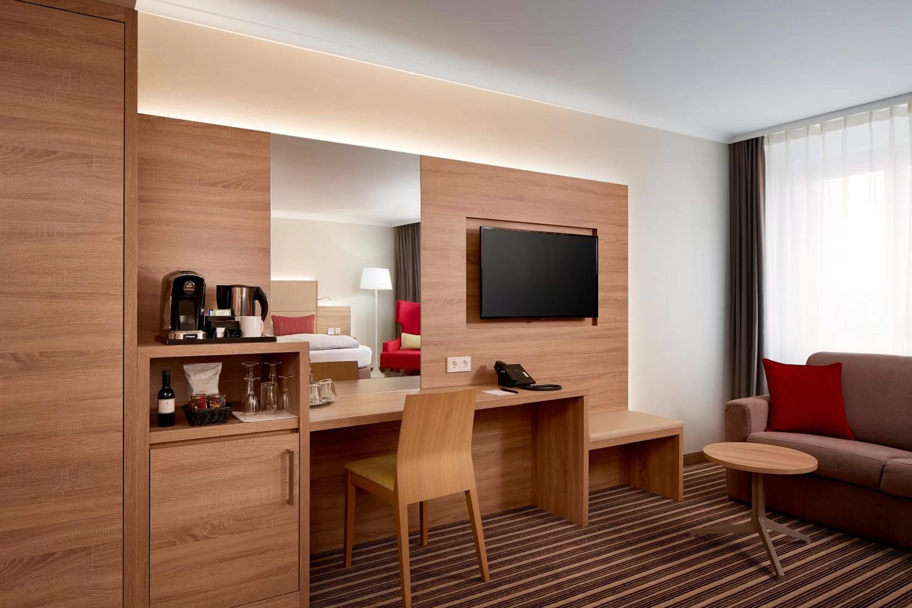 TV and multimedia in HYPERION Hotel Berlin