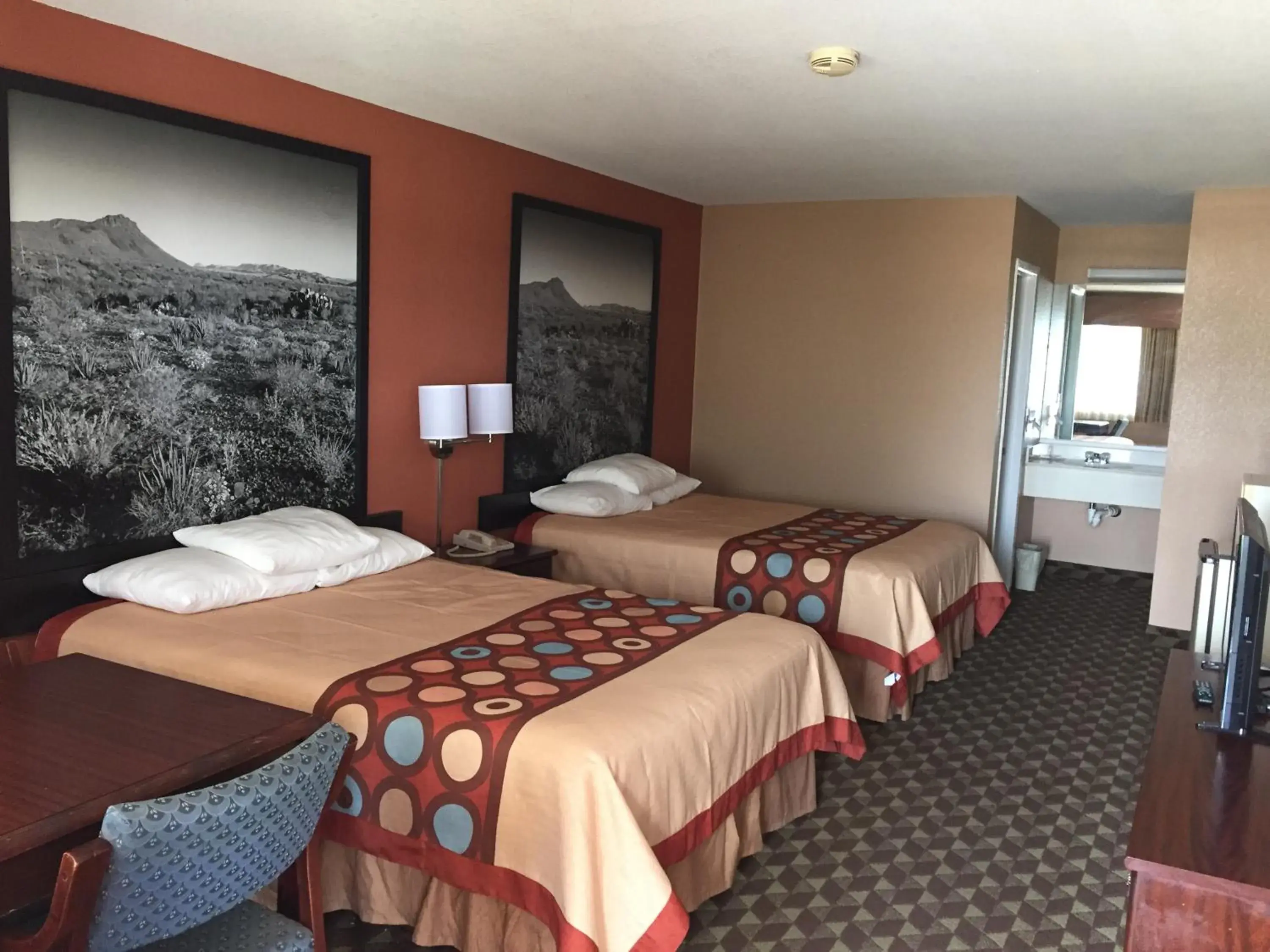 Photo of the whole room, Bed in Super 8 by Wyndham Bastrop TX
