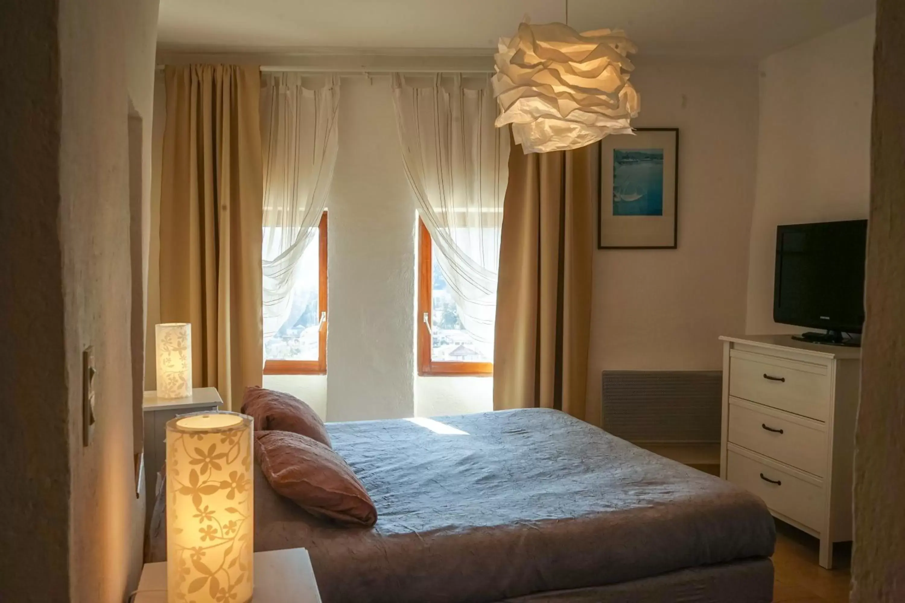 Bed in Hôtel la Fête en Provence