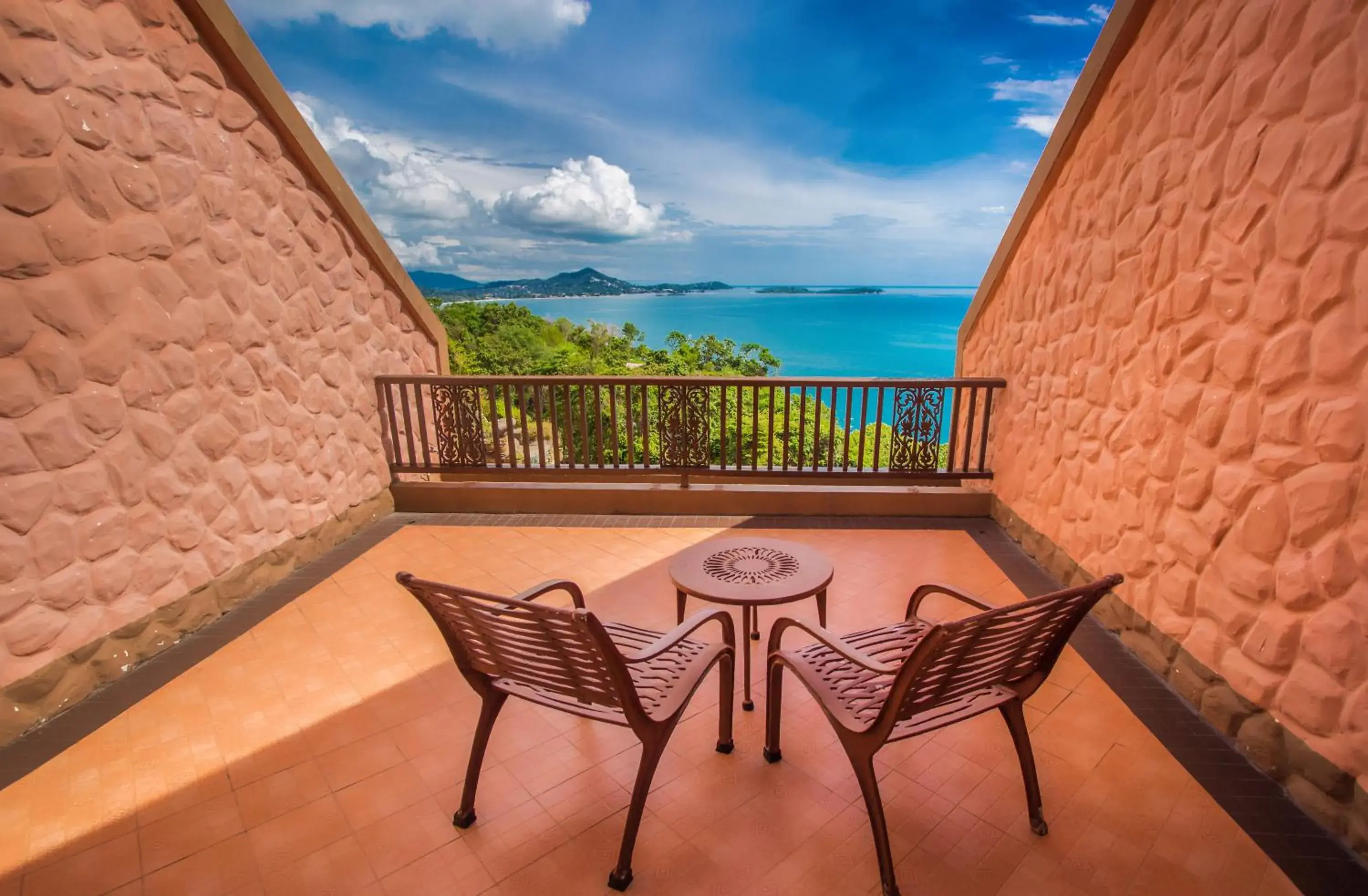 Balcony/Terrace in Samui Bayview Resort & Spa