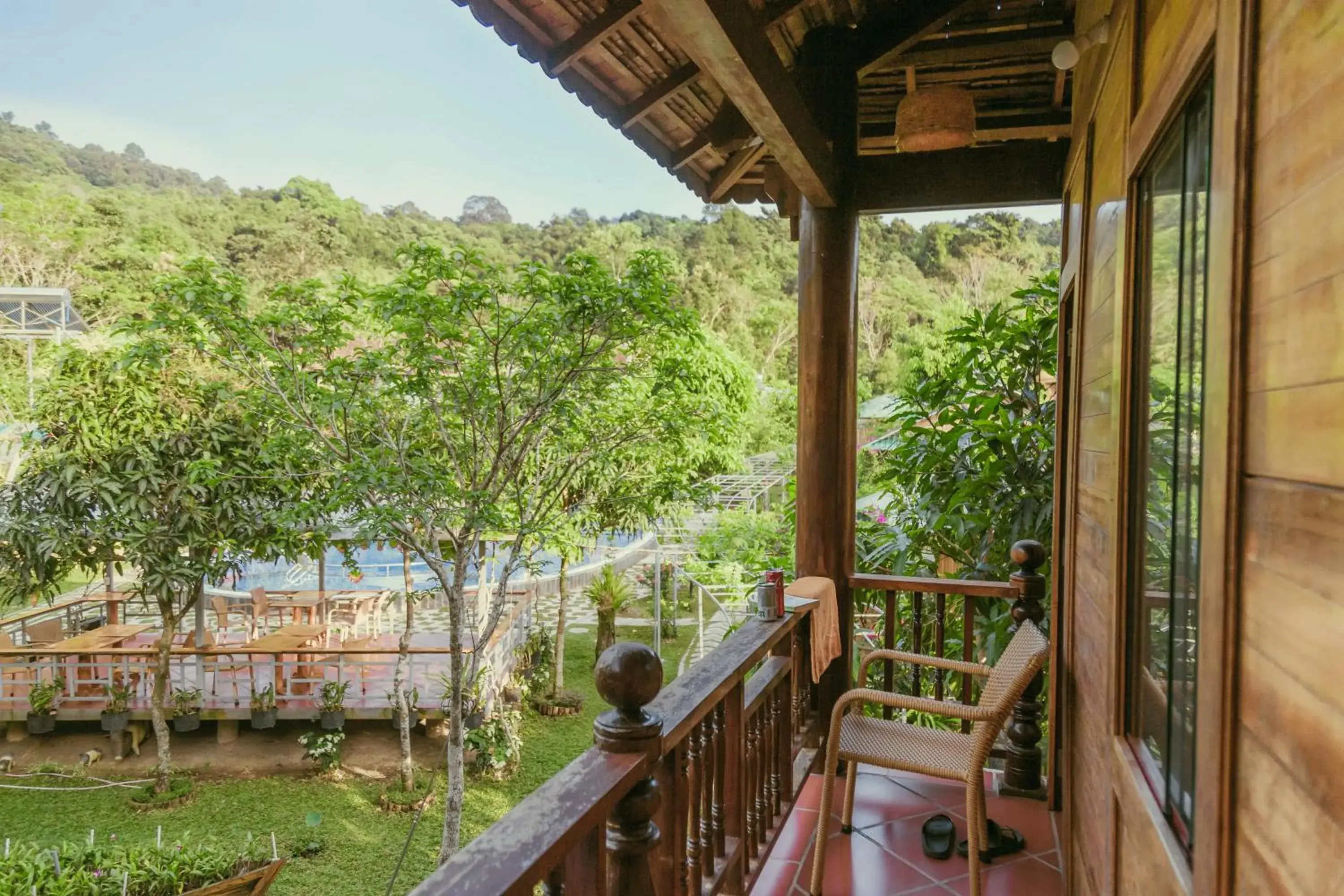 Garden view, Balcony/Terrace in Phu Quoc Valley Sen Bungalow