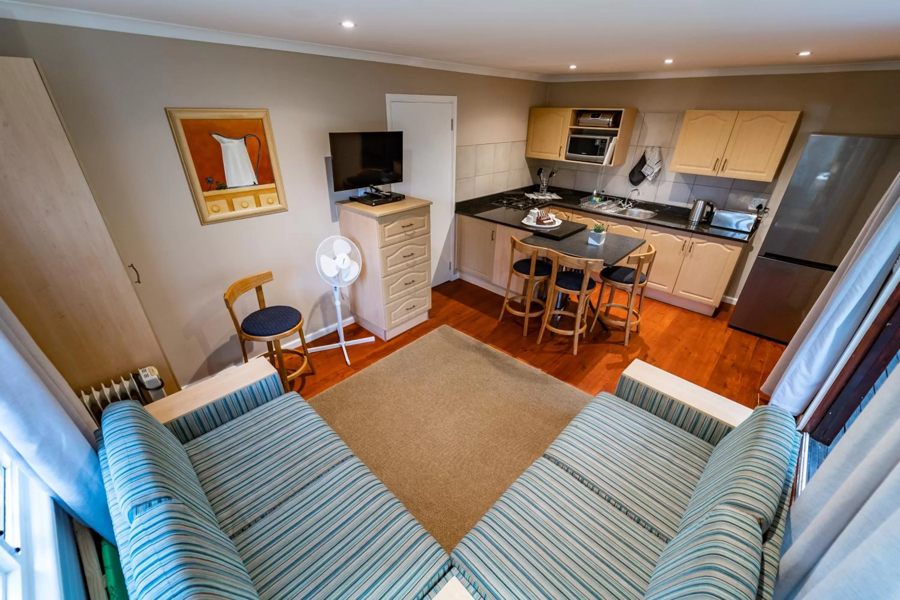 Living room in Gooderson Knysna Chalets