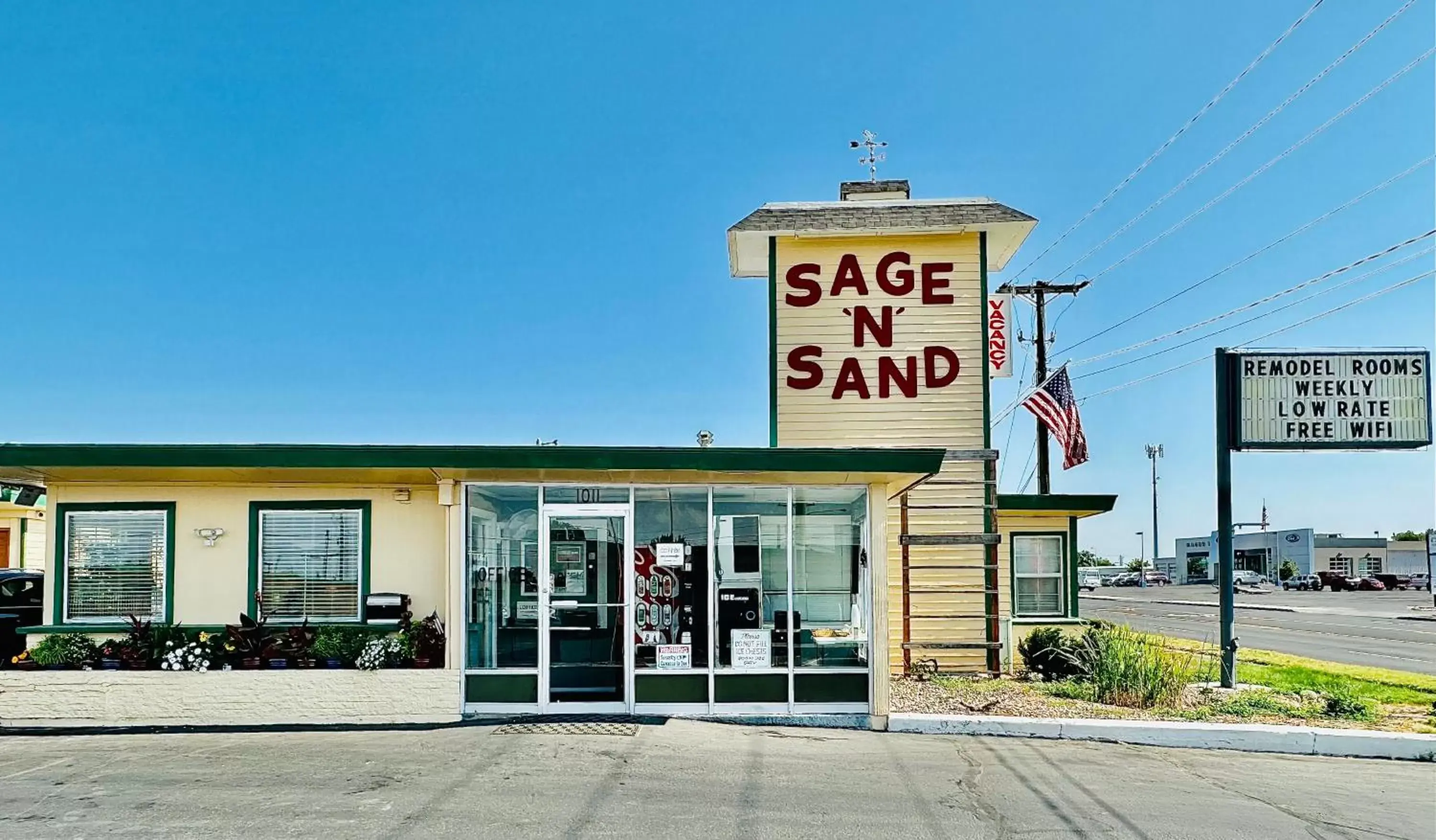 Lobby or reception, Property Building in Sage N Sand Motel